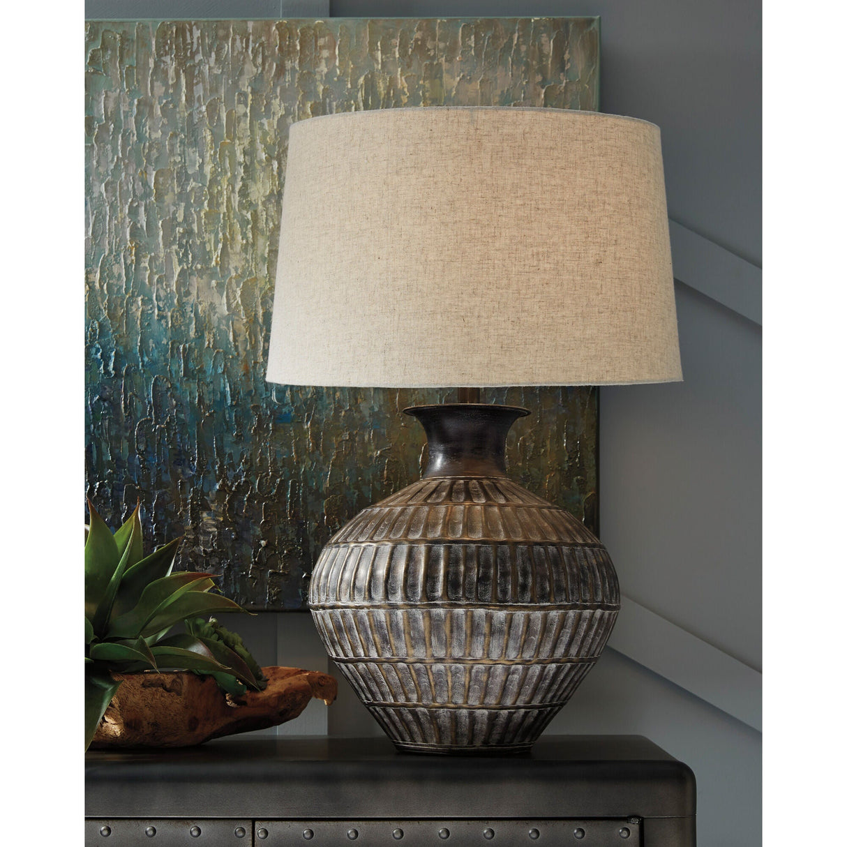 Magan Table Lamp