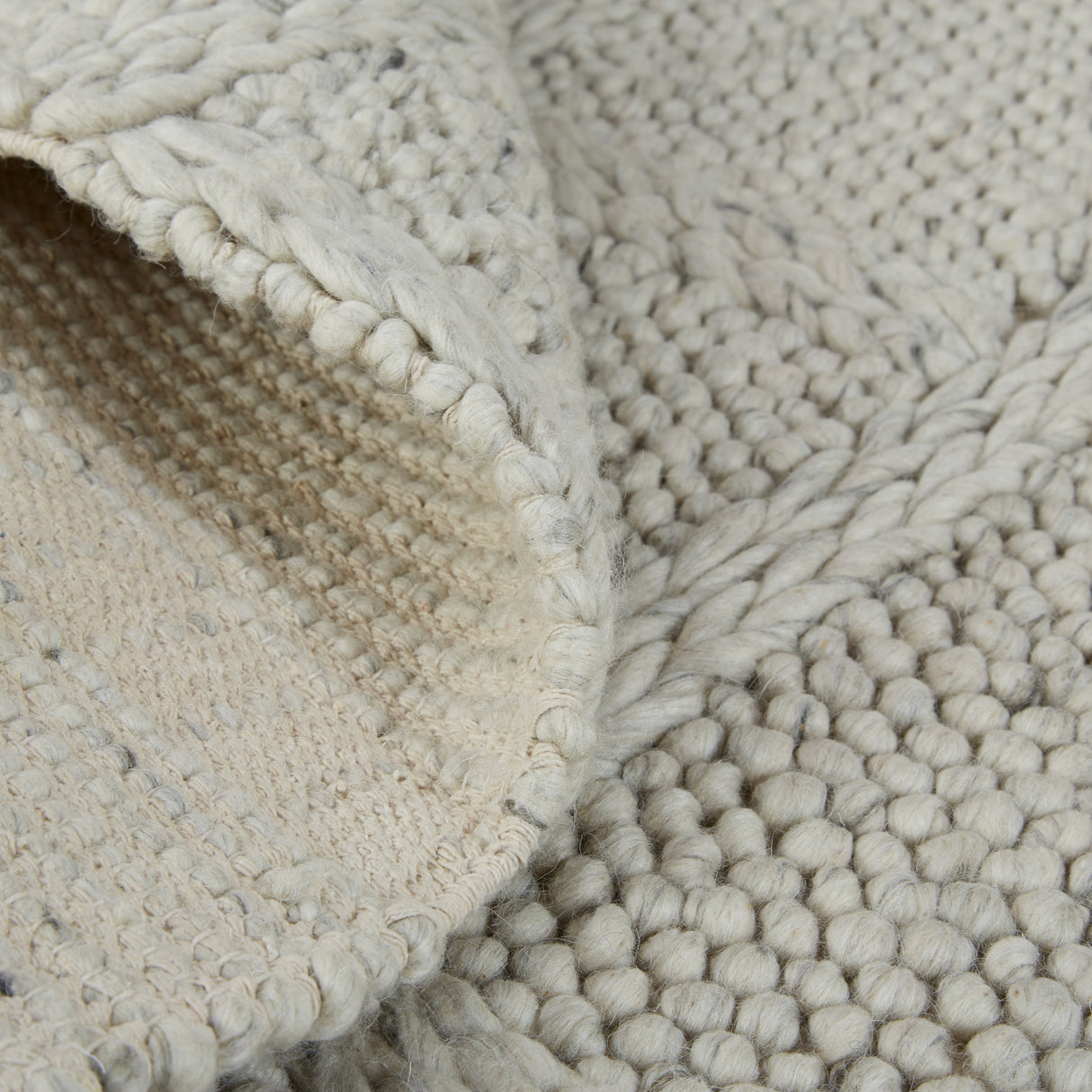 Front right view of Berkeley Ivory 8x11 Rug