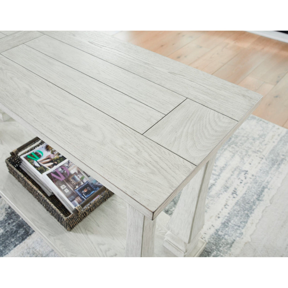 Arlendyne Sofa Table