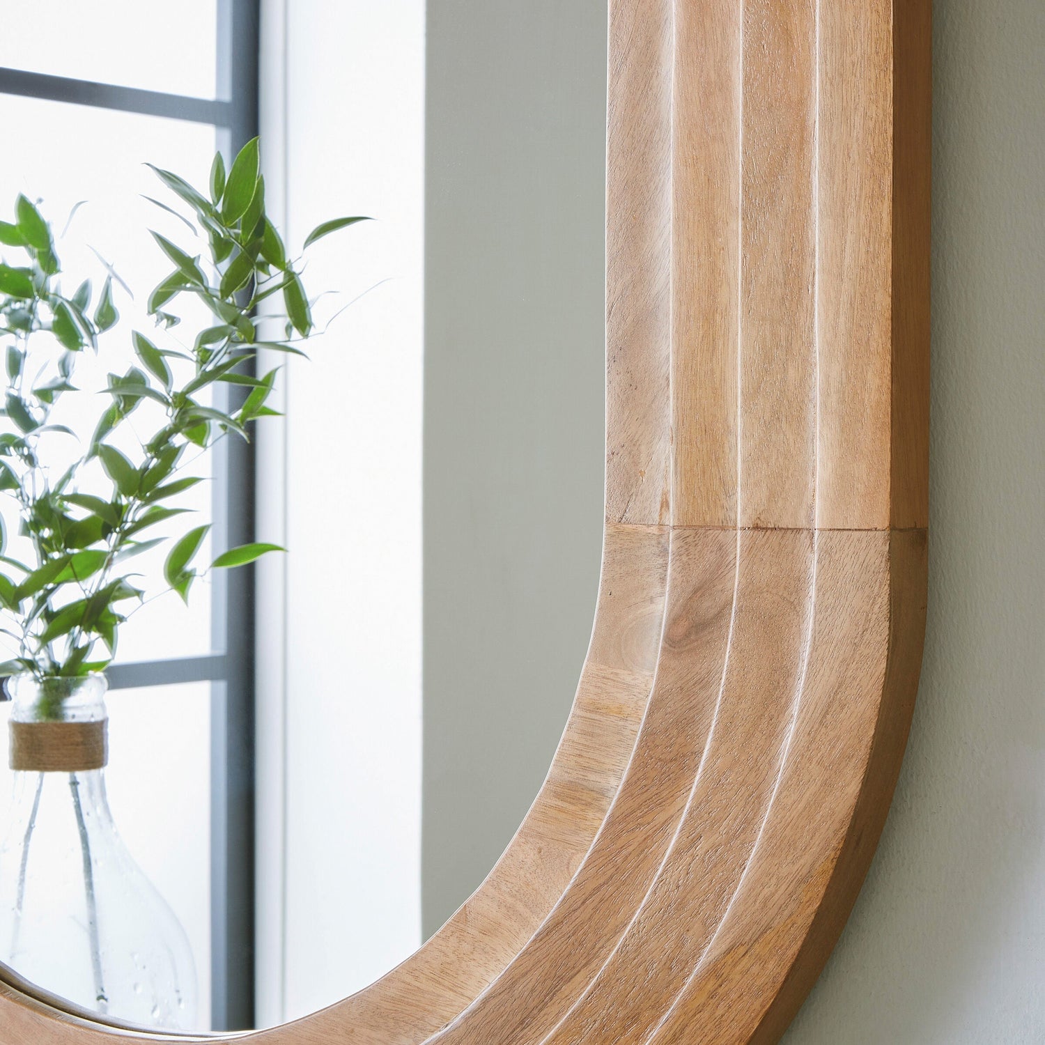 Swatch for the Daverly Brown Accent Mirror