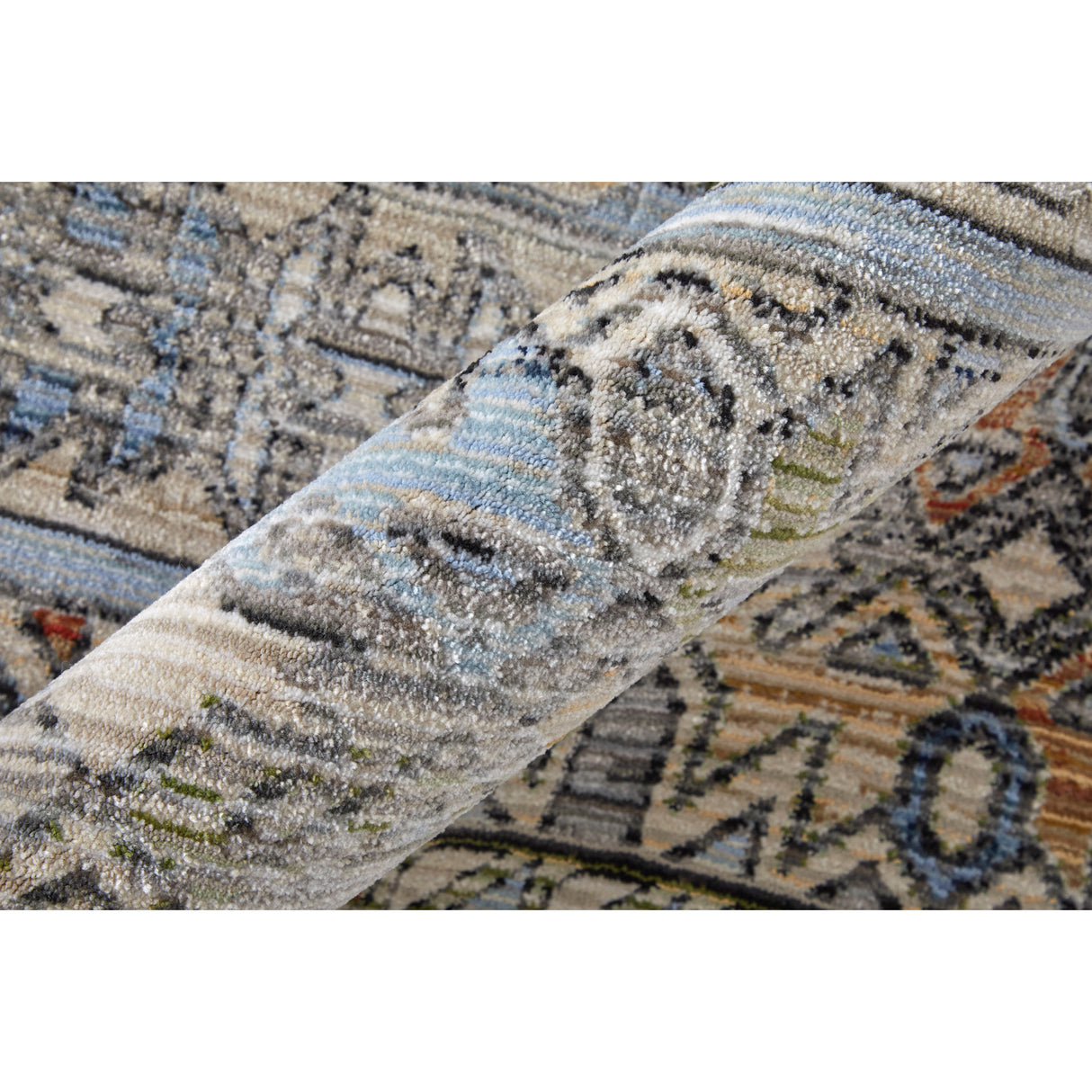 Detail image of Melrose Dark Ivory 9x13 Rug with overlay of product dimensions
