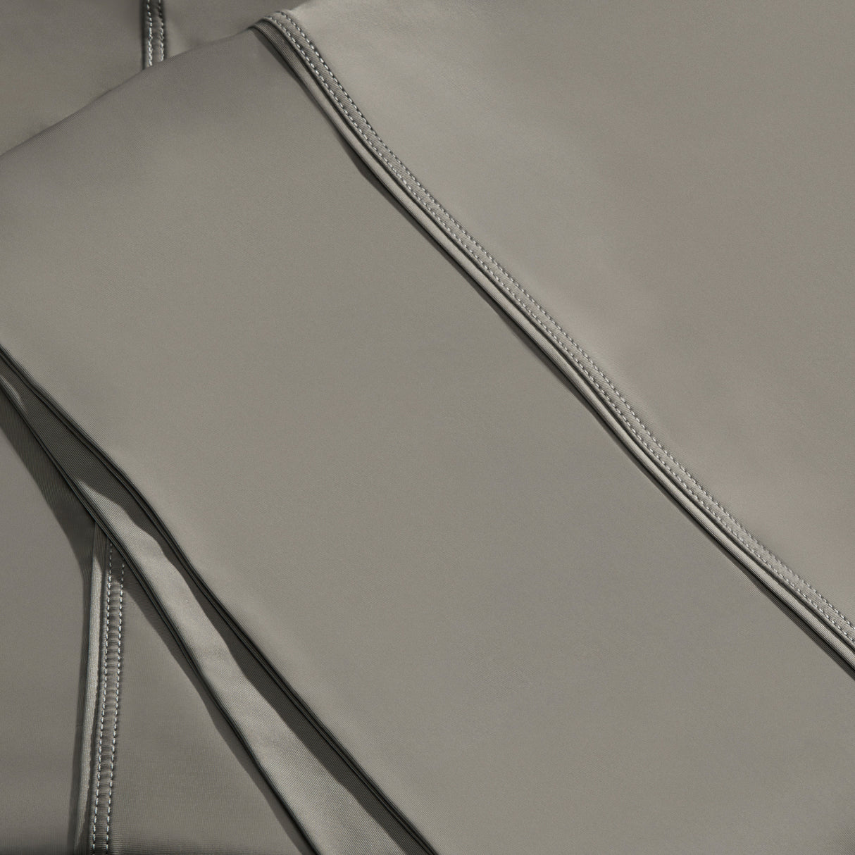 Midnight Label Pillowcases - QK1089184_SHEE_SW1_SW