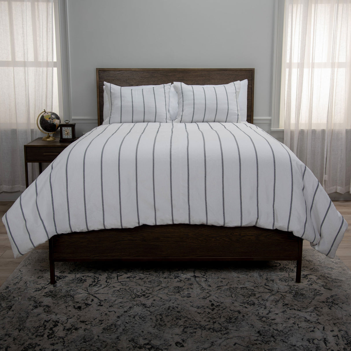 White Willow Lane Comforter in bedroom