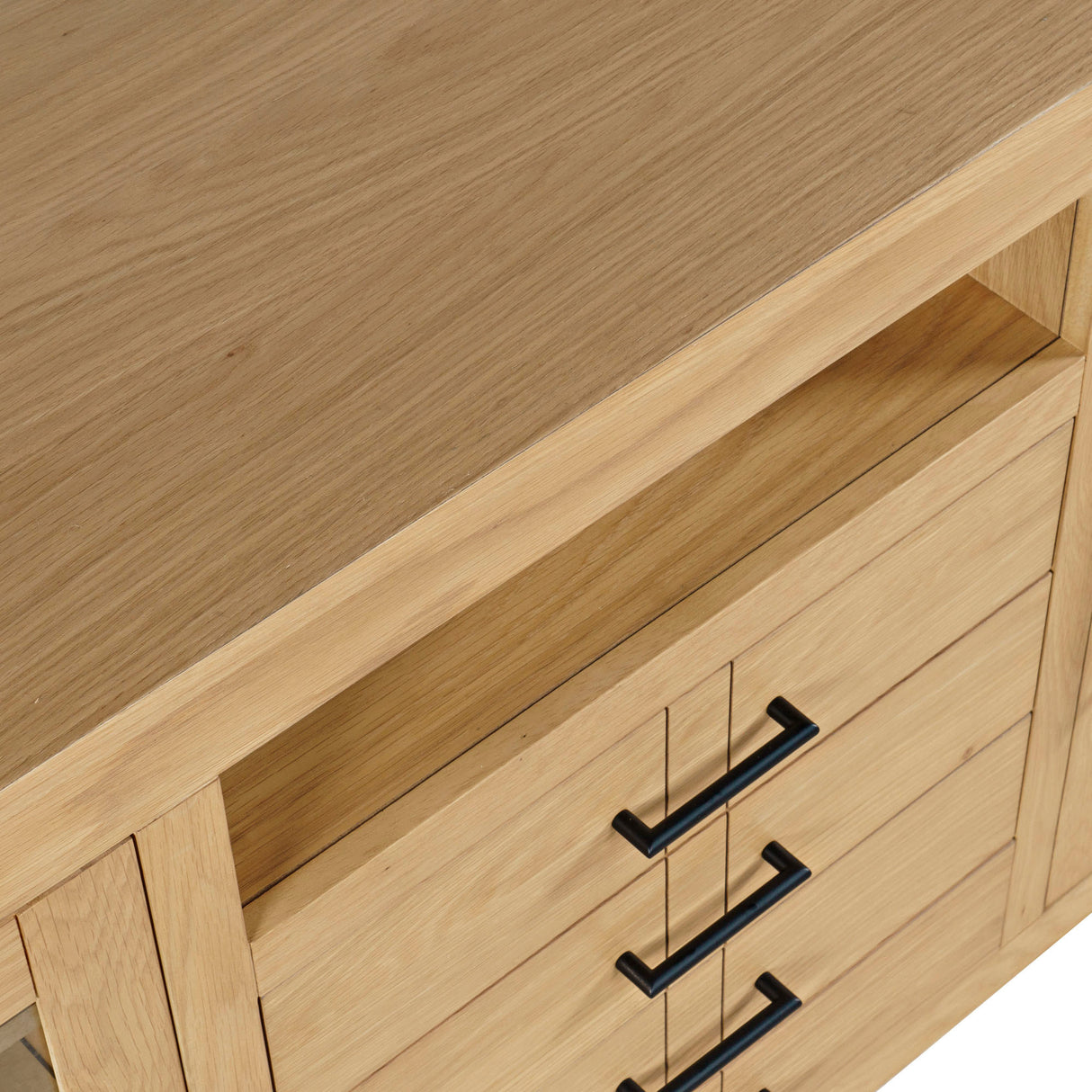 Auburn Hills 70 Inch Console