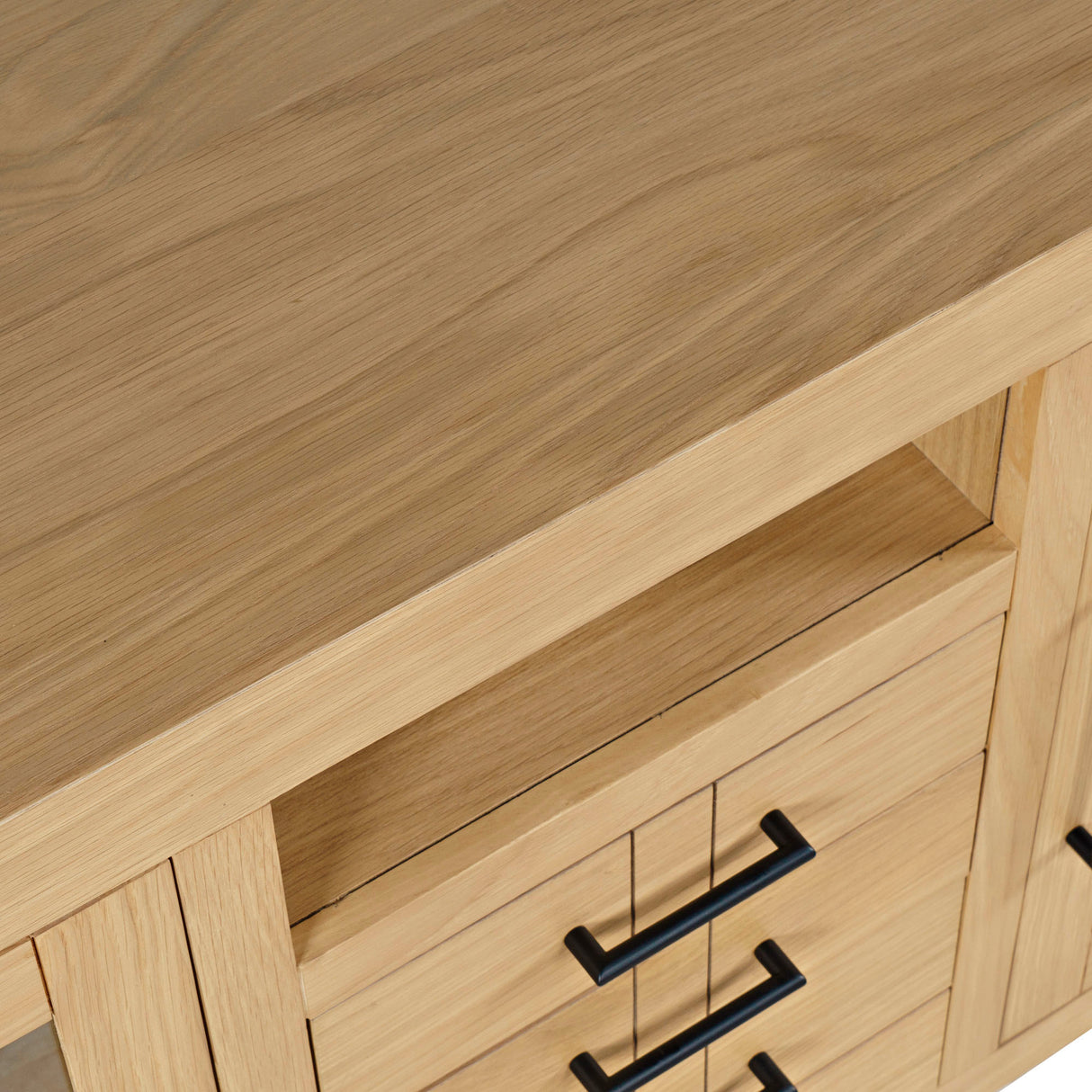 Auburn Hills 50 Inch Console