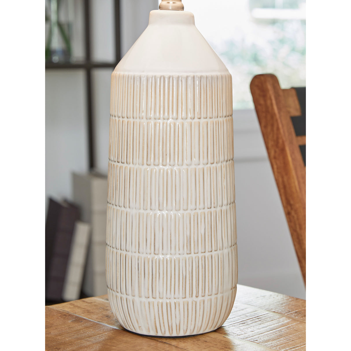 Detail view of Willport WhiteTable Lamp