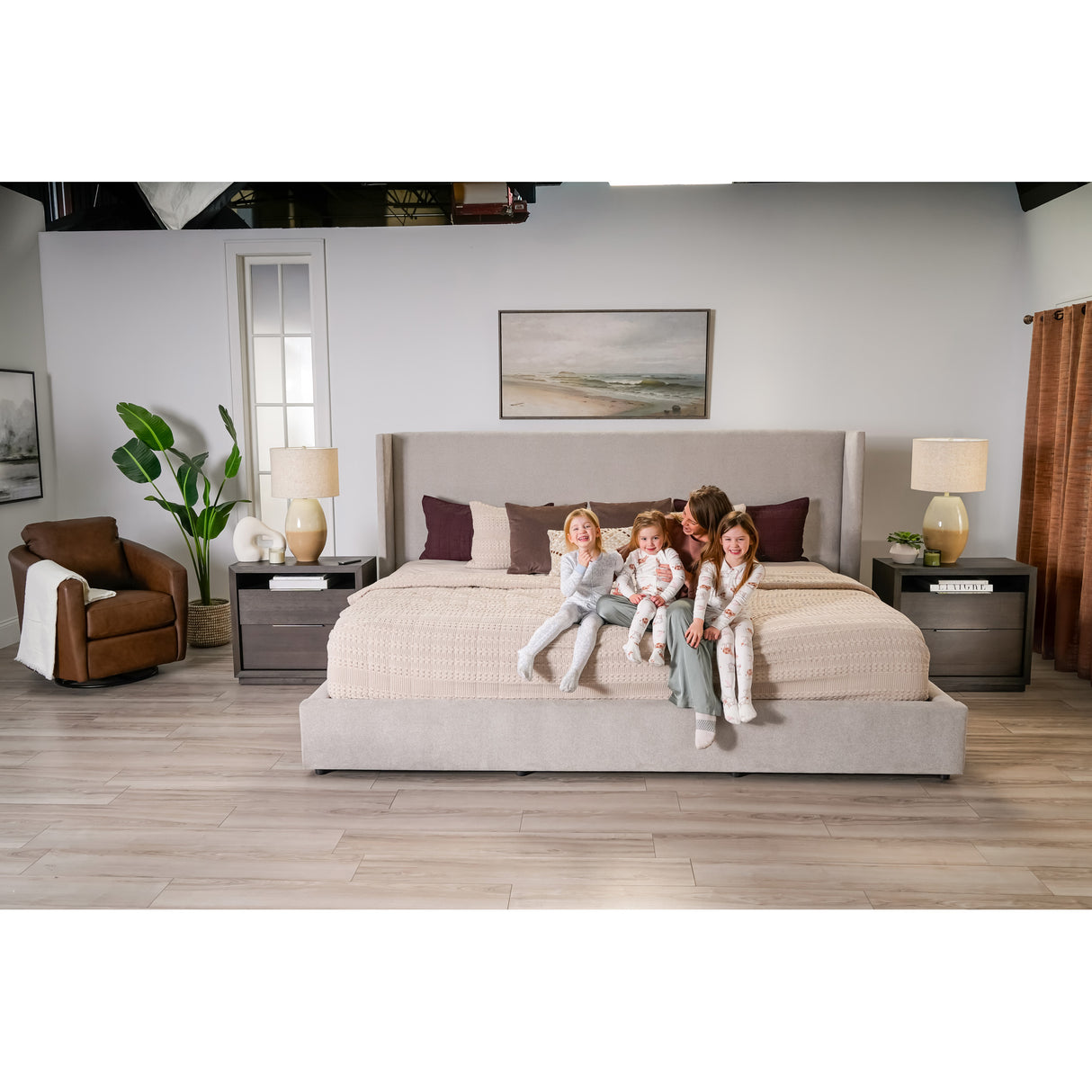 Room setting of Captiva Dove Slumberking Bed featuring a model