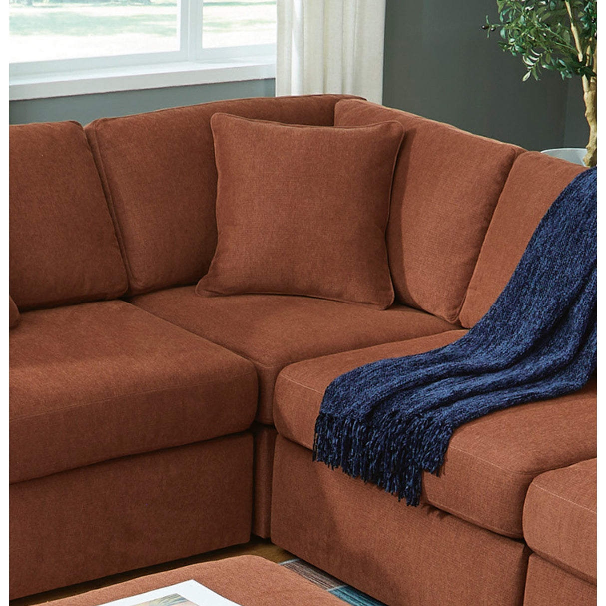Detail view of Modmax Spice Corner Wedge
