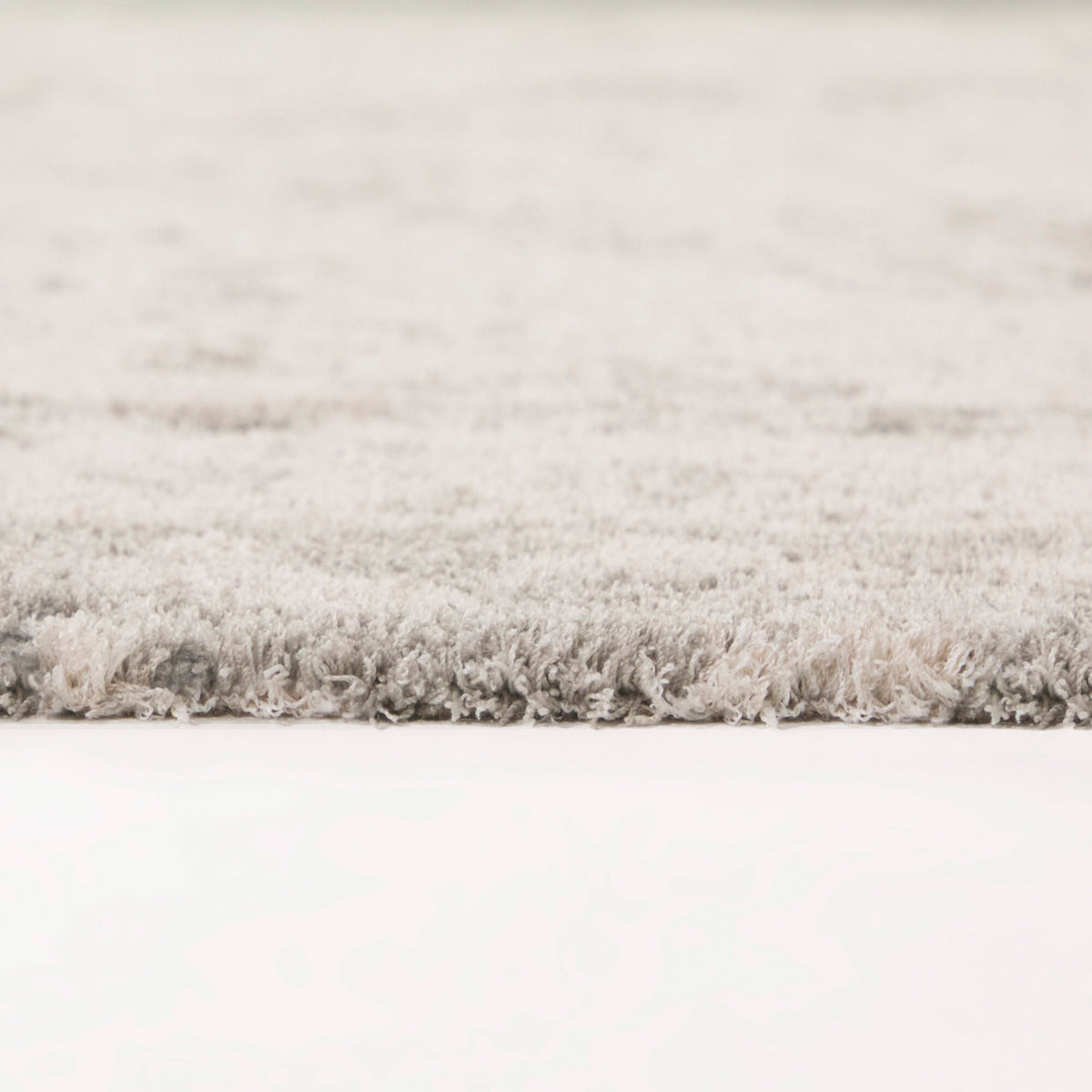 Detail view of Hilaeira Gray 5x8 Rug