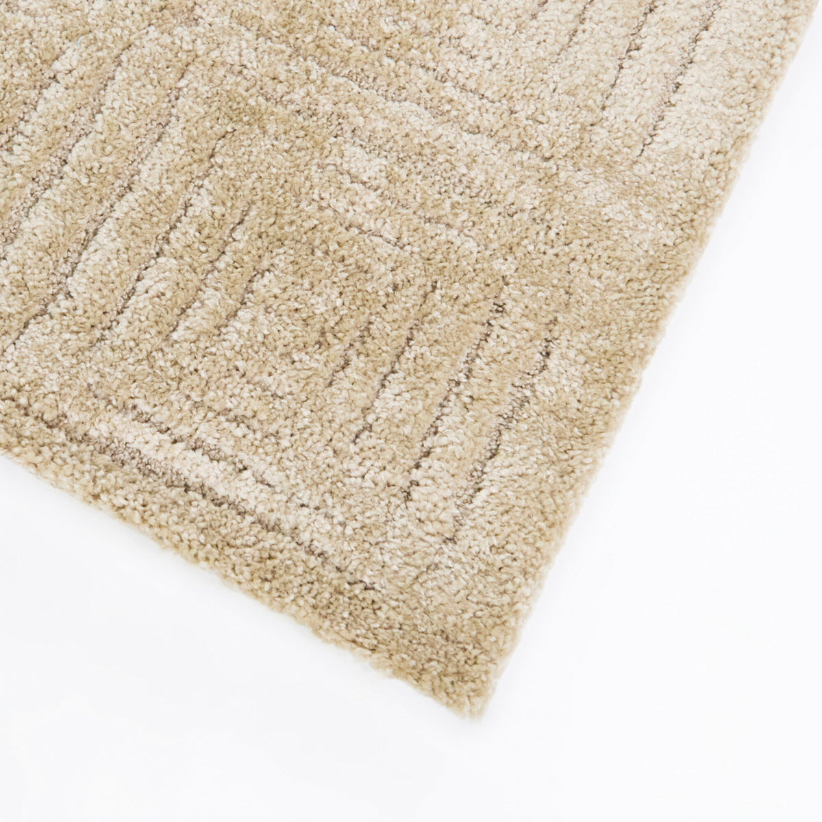 Front right view of Bolsena Beige 8x10 Rug