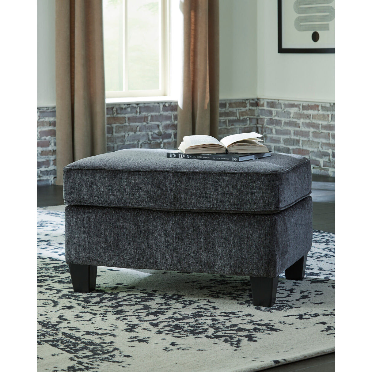 Abinger Ottoman - QK1025551_ASHL_LF1_RM