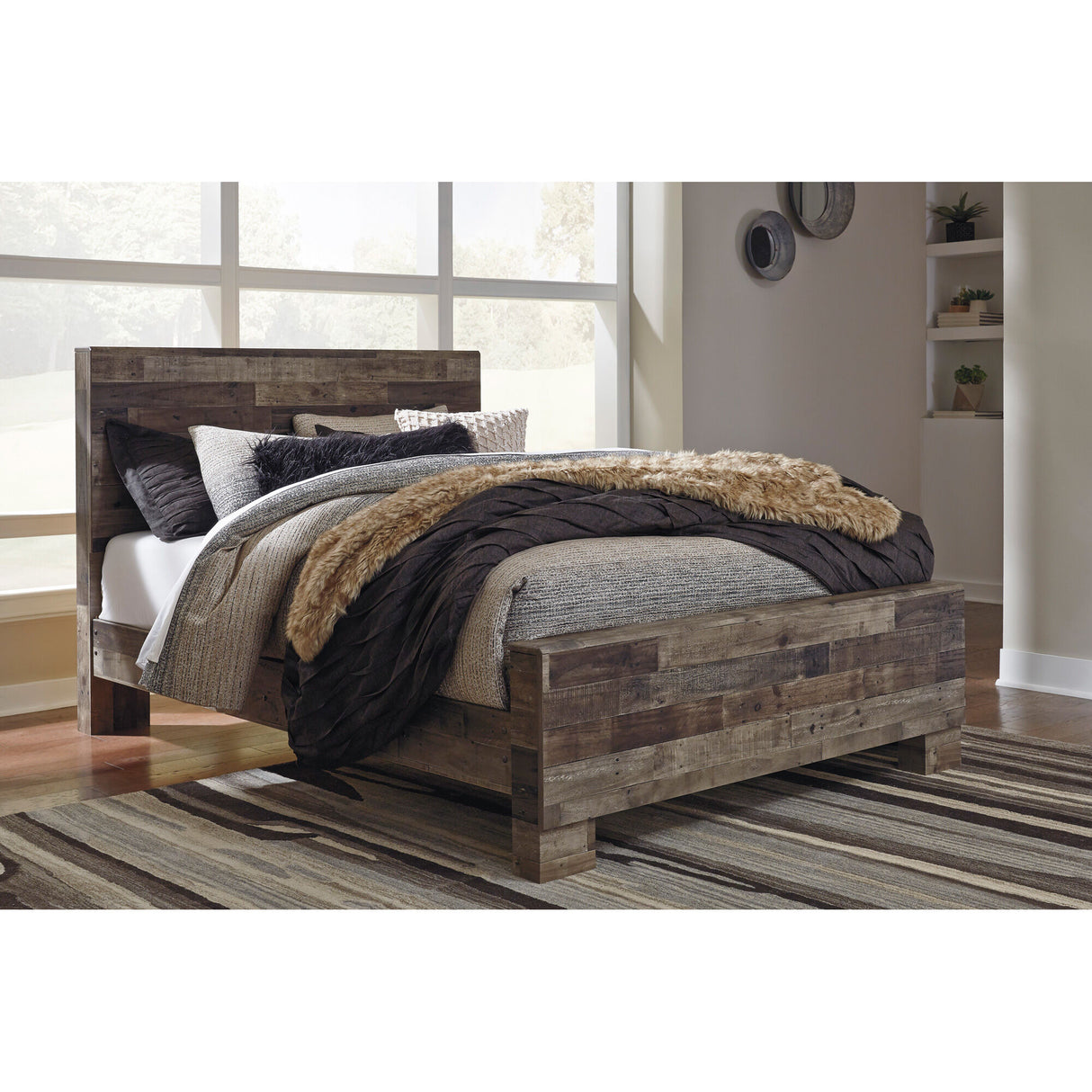 Derekson Bed - QK1029116_ASHL_LF1_RM