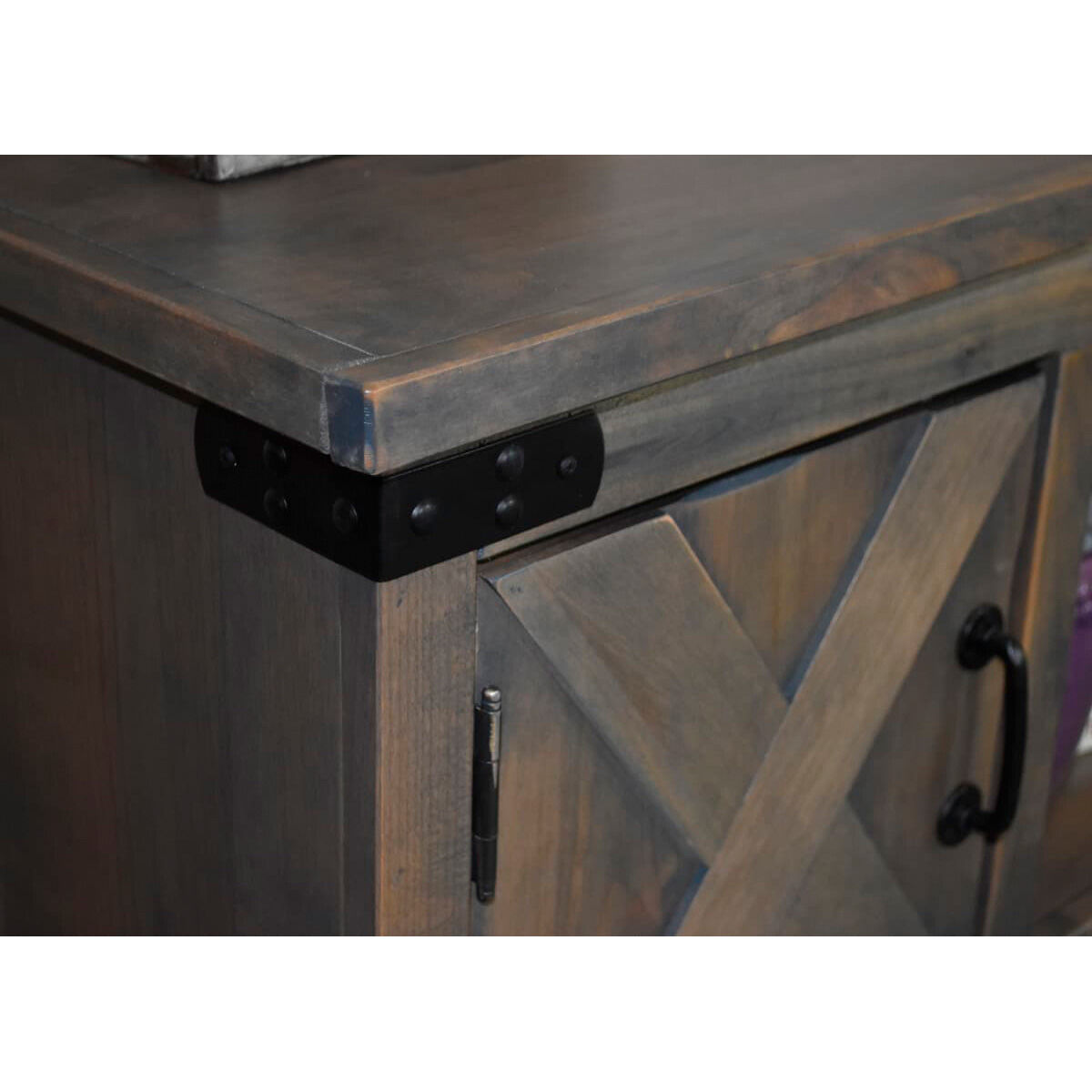 Farmhouse Coffee Table - QK1033581_LEGE_IS1_OL