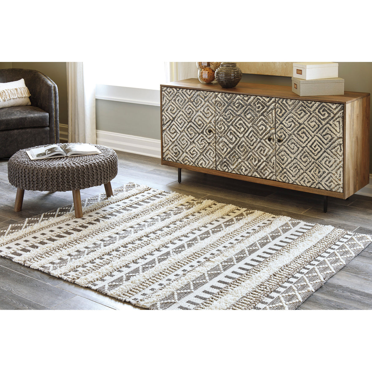 Karalee Ivory Rug - QK1034148_ASHL_LF1_RM