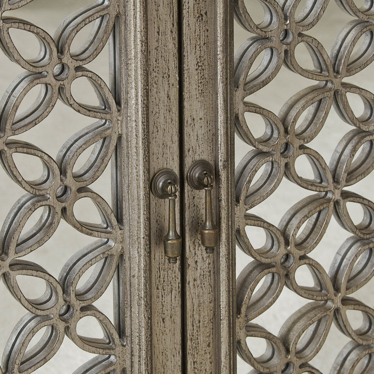 Westridge 2 Door Accent Cabinet - QK1034516_LIBF_IS1_OL