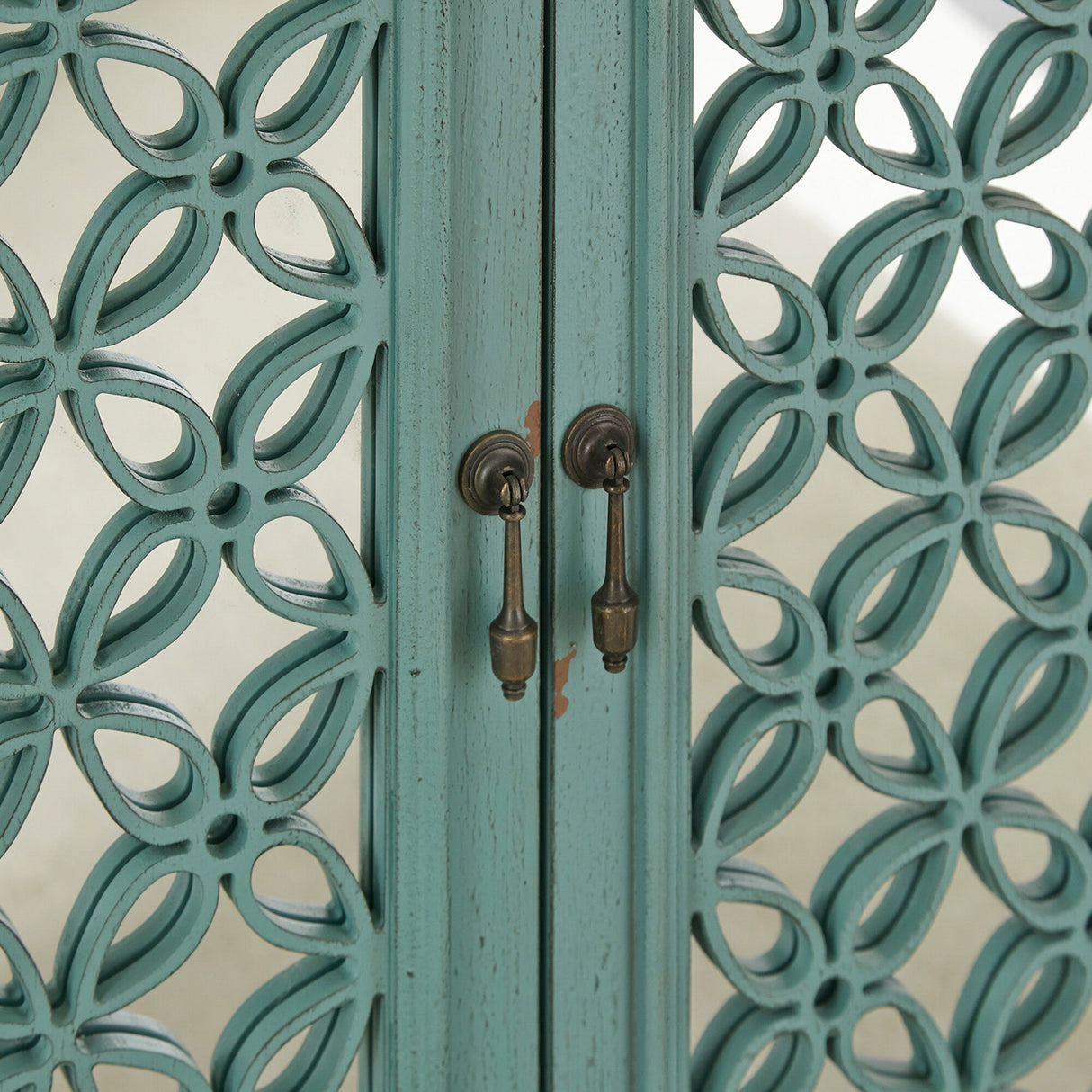 Kensington 2 Door Accent Cabinet - QK1037022_LIBF_SW1_SW