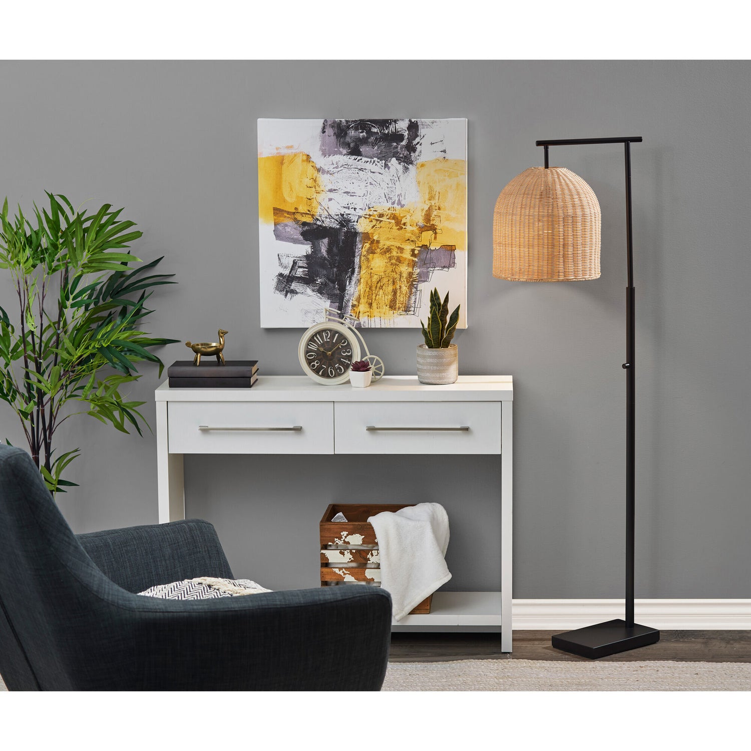 Bahama Floor Lamp - QK1053857_ADES_LF1_RM