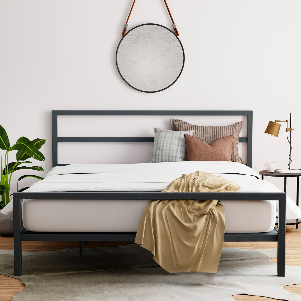 Alastair Metal Platform Bed - QK1055042_HIBE_LF1_RM