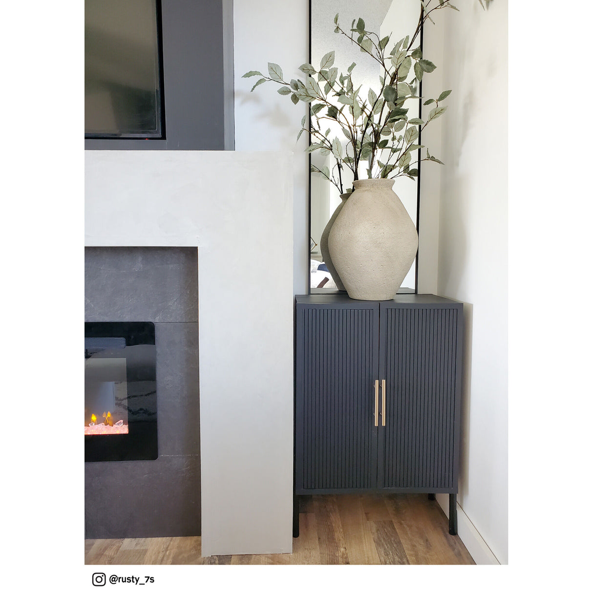 Hannela Large Vase - QK1059607_ASHL_LF2_RM