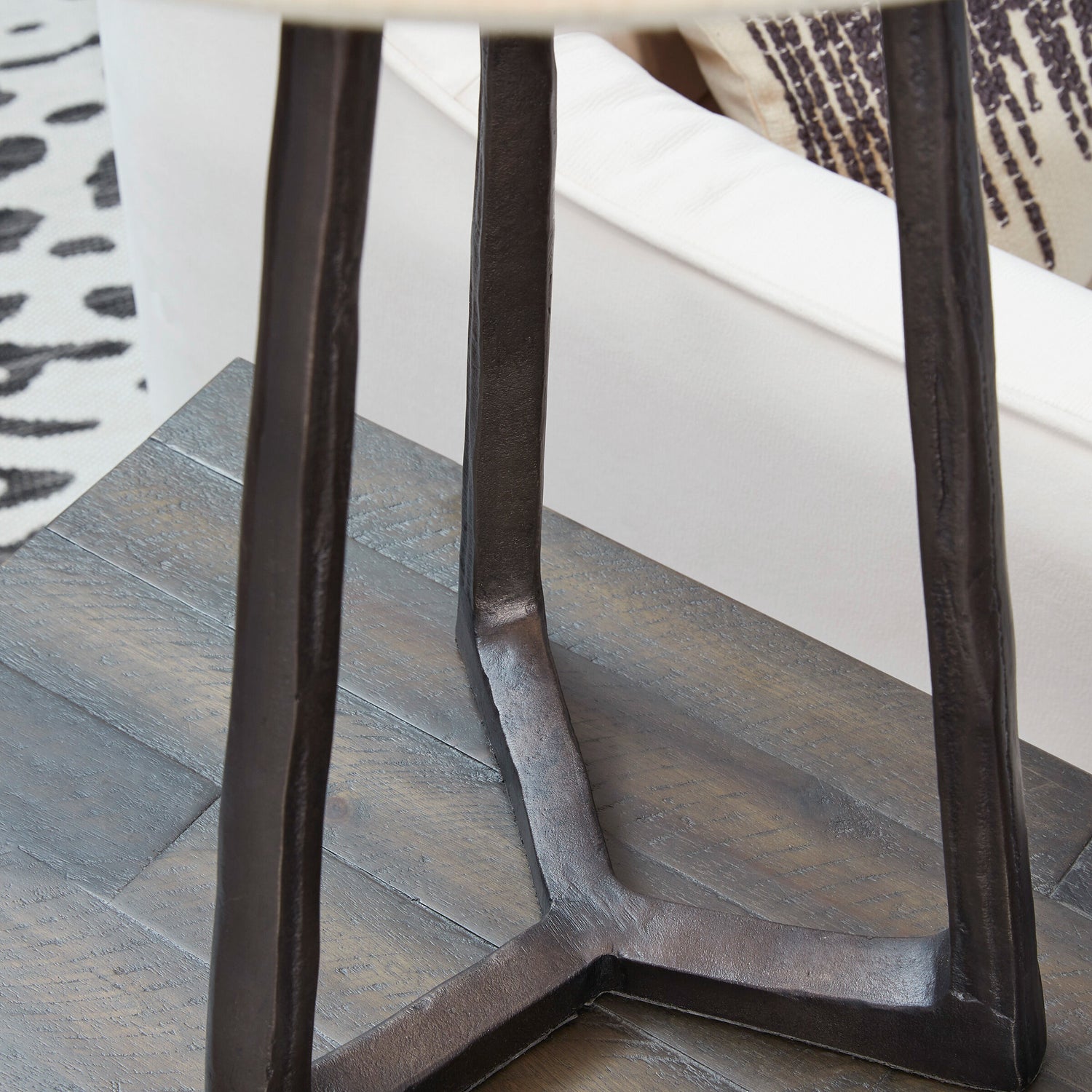 Wynlett Table Lamp - QK1059648_ASHL_SW1_SW