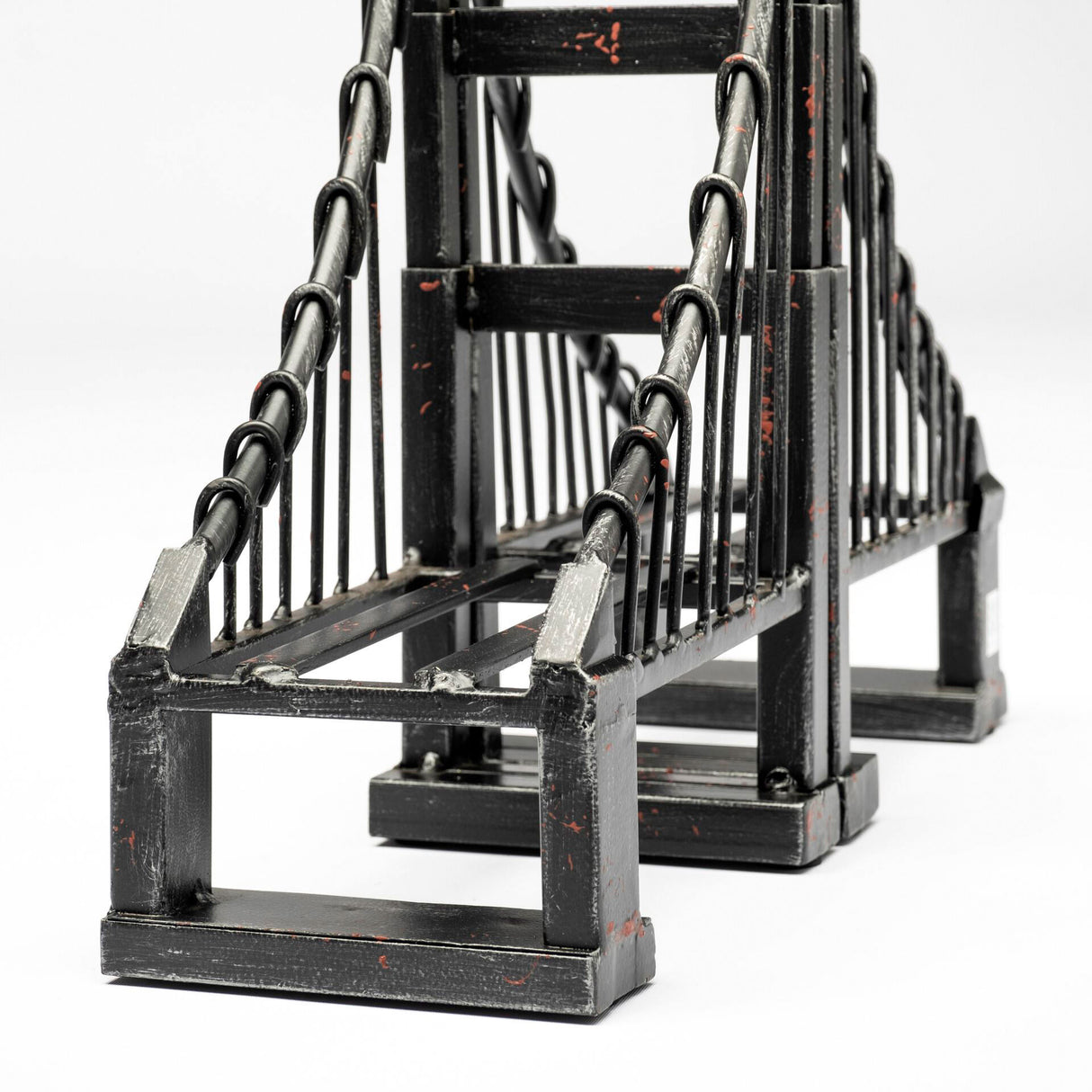 Suspension Bridge Bookends - QK1060939_MEFD_IS1_OL