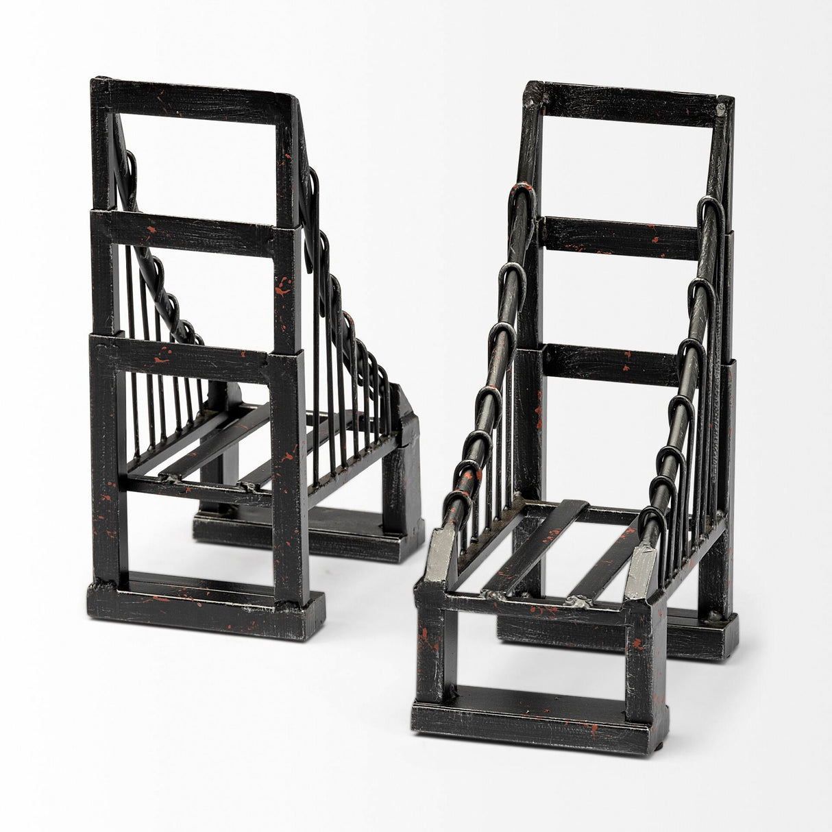 Suspension Bridge Bookends - QK1060939_MEFD_SW2_SW
