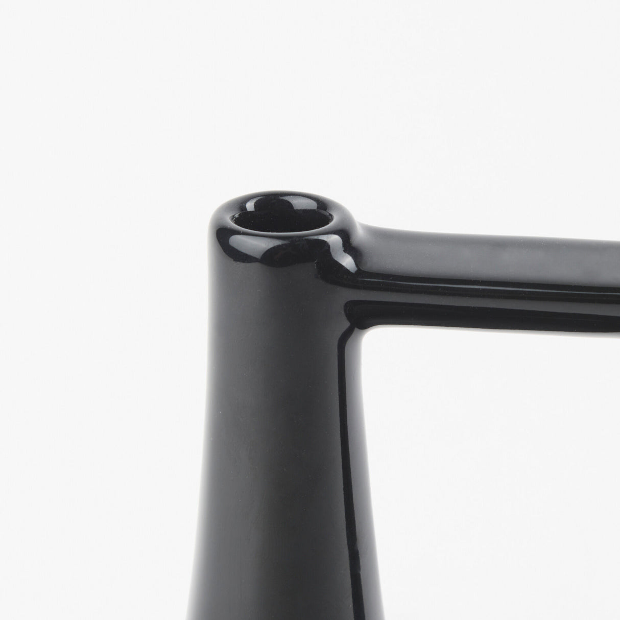 Burton Jug Vase - QK1060940_MEFD_SW1_SW