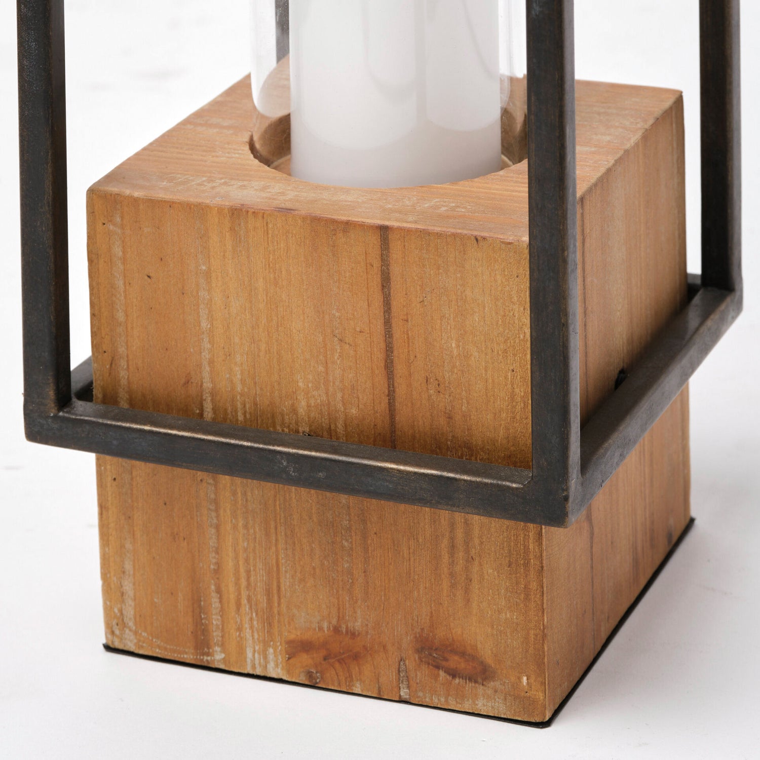 Orionis I Candle Holder - QK1060947_MEFD_IS1_OL