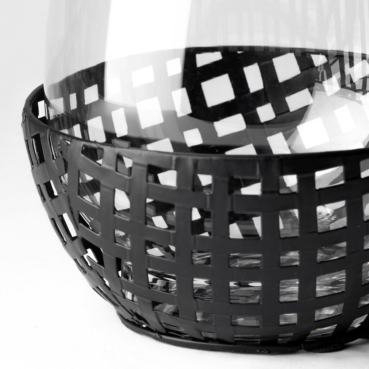 Reena Large Candle Holder - QK1060971_MEFD_SW1_SW