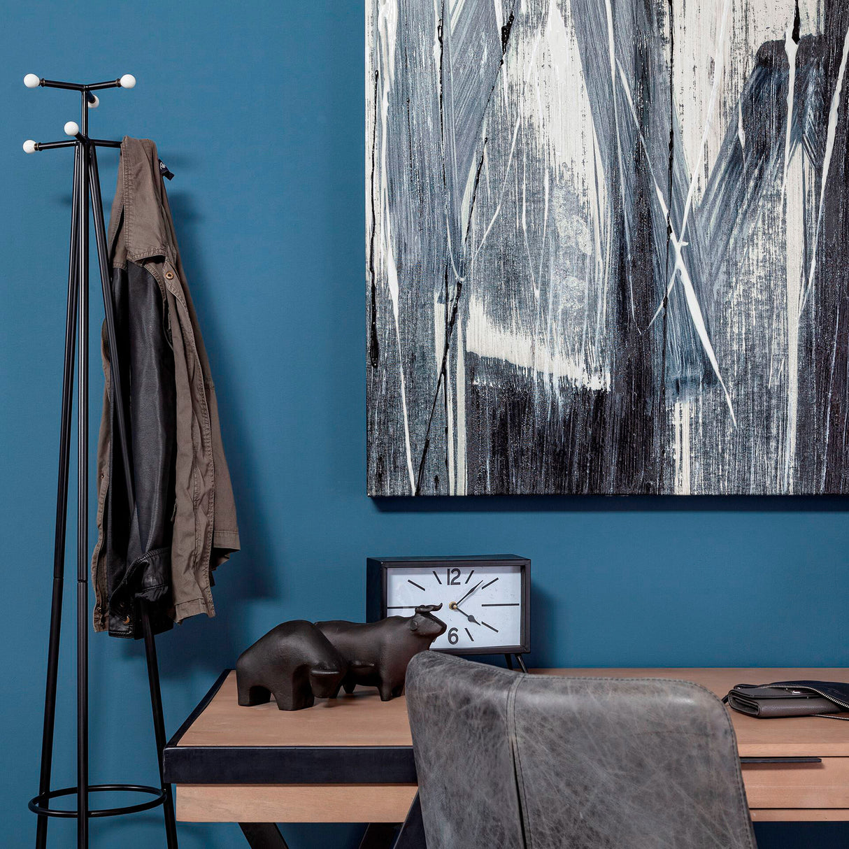 Lita Rectangular Table Clock - QK1060973_MEFD_LF2_RM