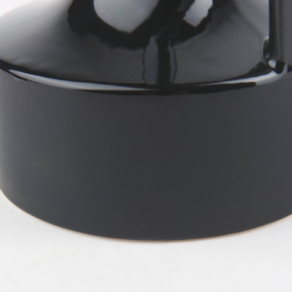 Burton Medium Jug Vase - QK1060980_MEFD_IS2_OL