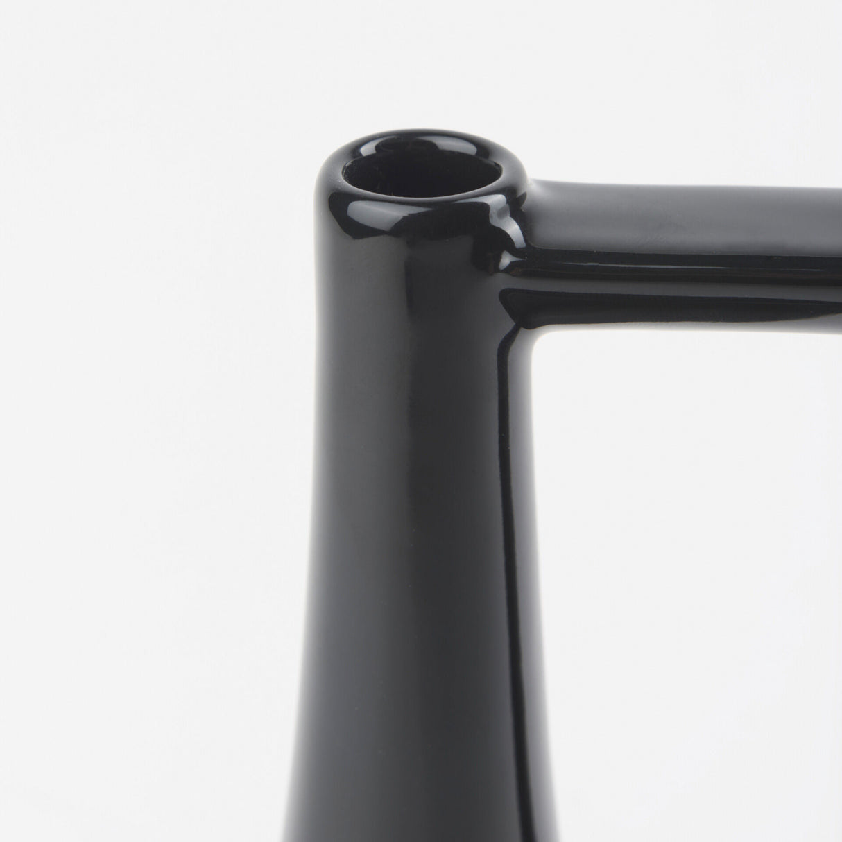 Burton Medium Jug Vase - QK1060980_MEFD_SW1_SW