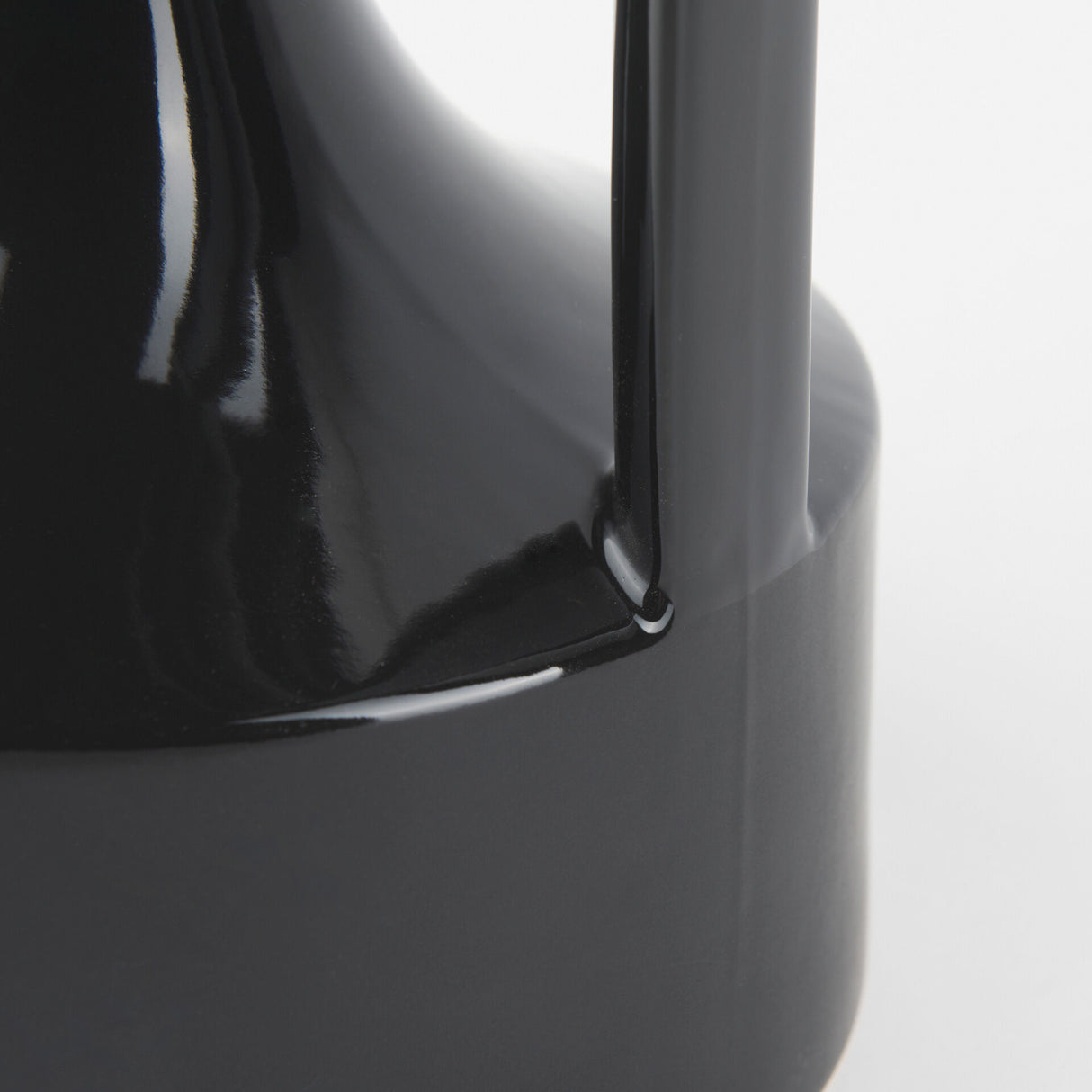 Burton Large Jug Vase - QK1060982_MEFD_IS2_OL