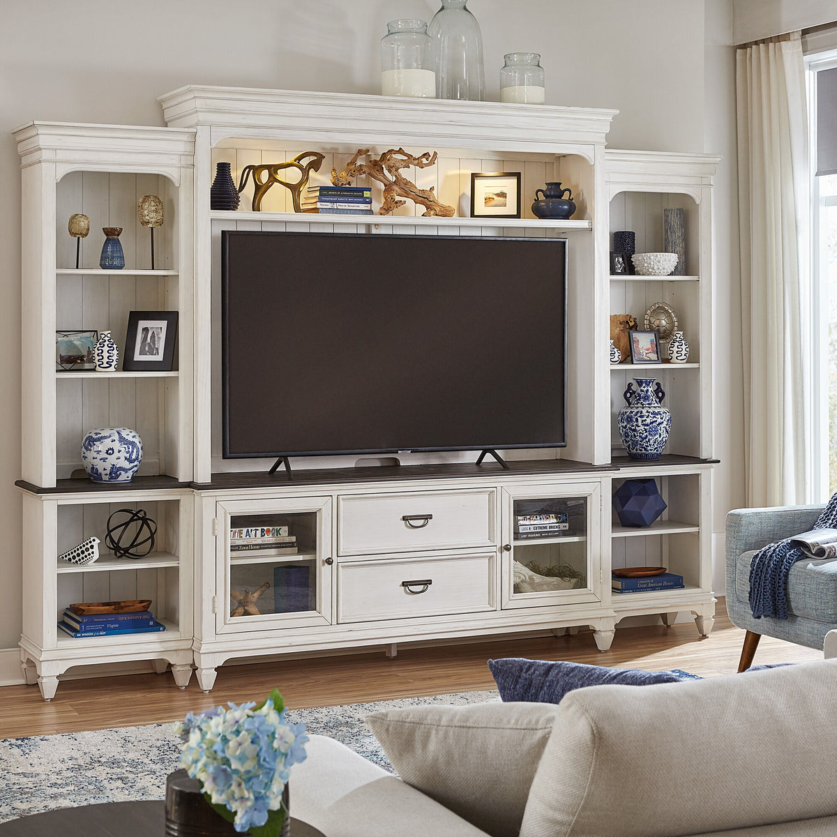 Allyson Park Pier Entertainment Center - QK1061376_LIBF_PRI_OL