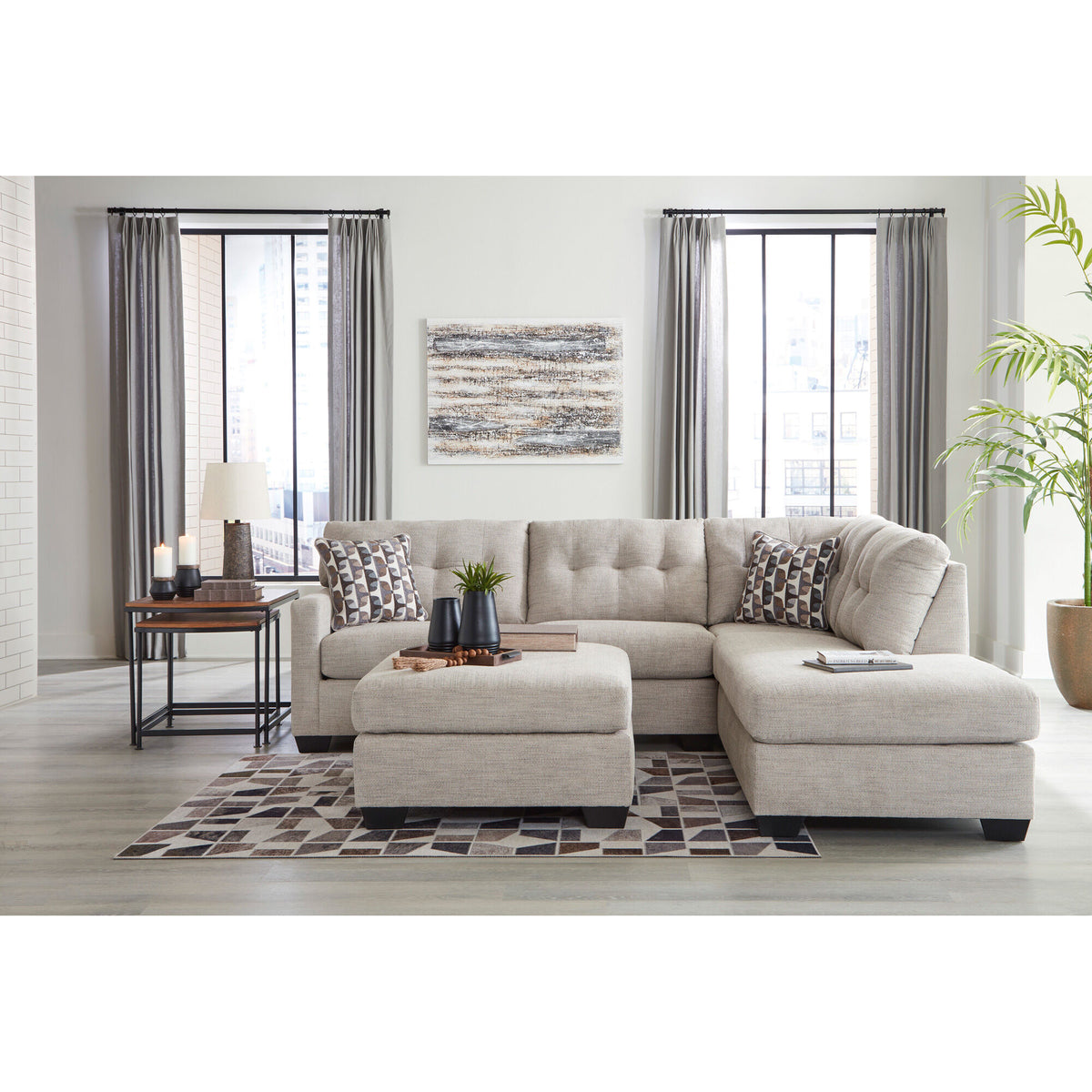Mahoney Right Chaise Sectional and Ottoman – Slumberland