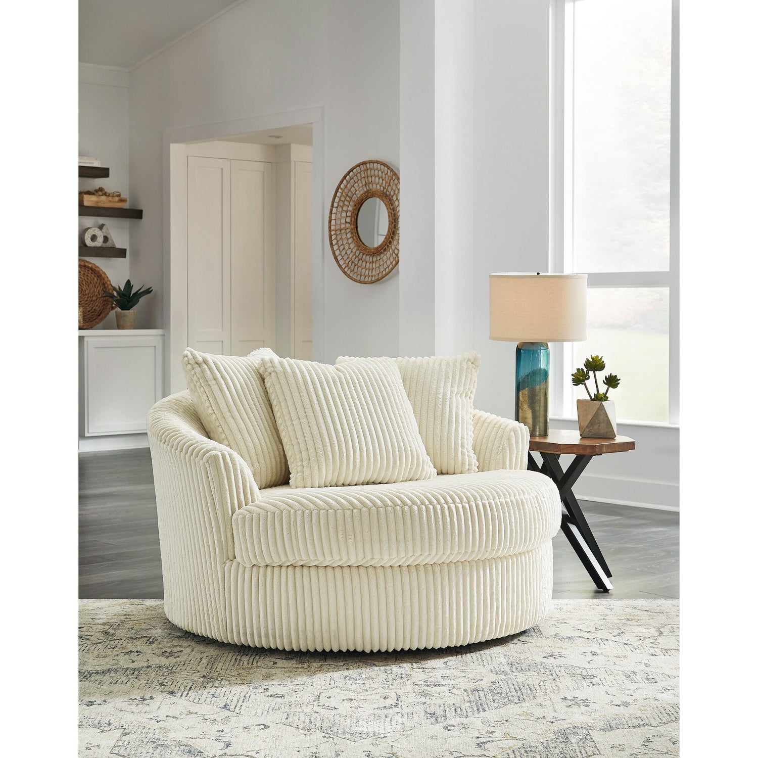 Lindyn Accent Chair - QK1088032_ASHL_LF1_RM