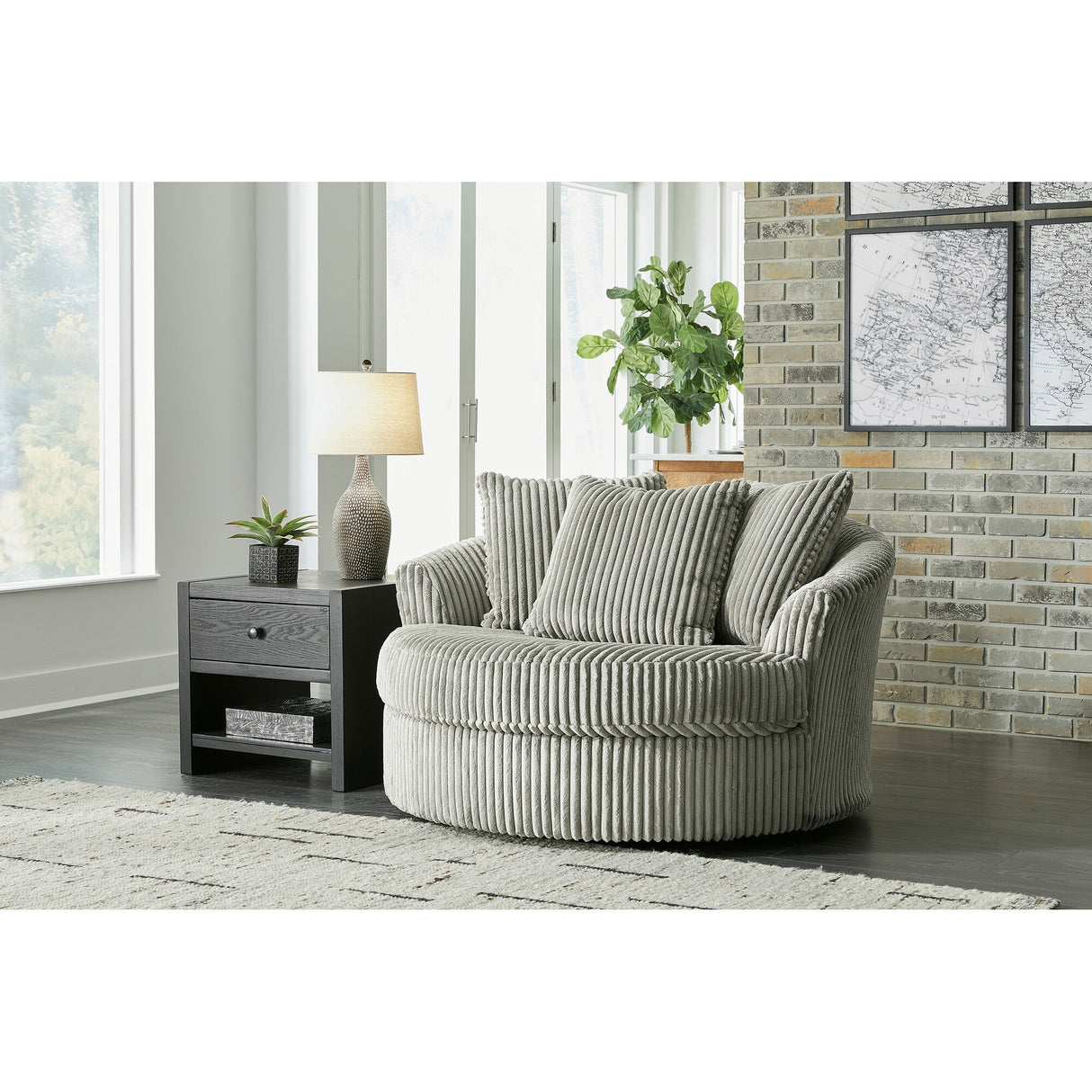 Lindyn Accent Chair - QK1088040_ASHL_LF1_RM