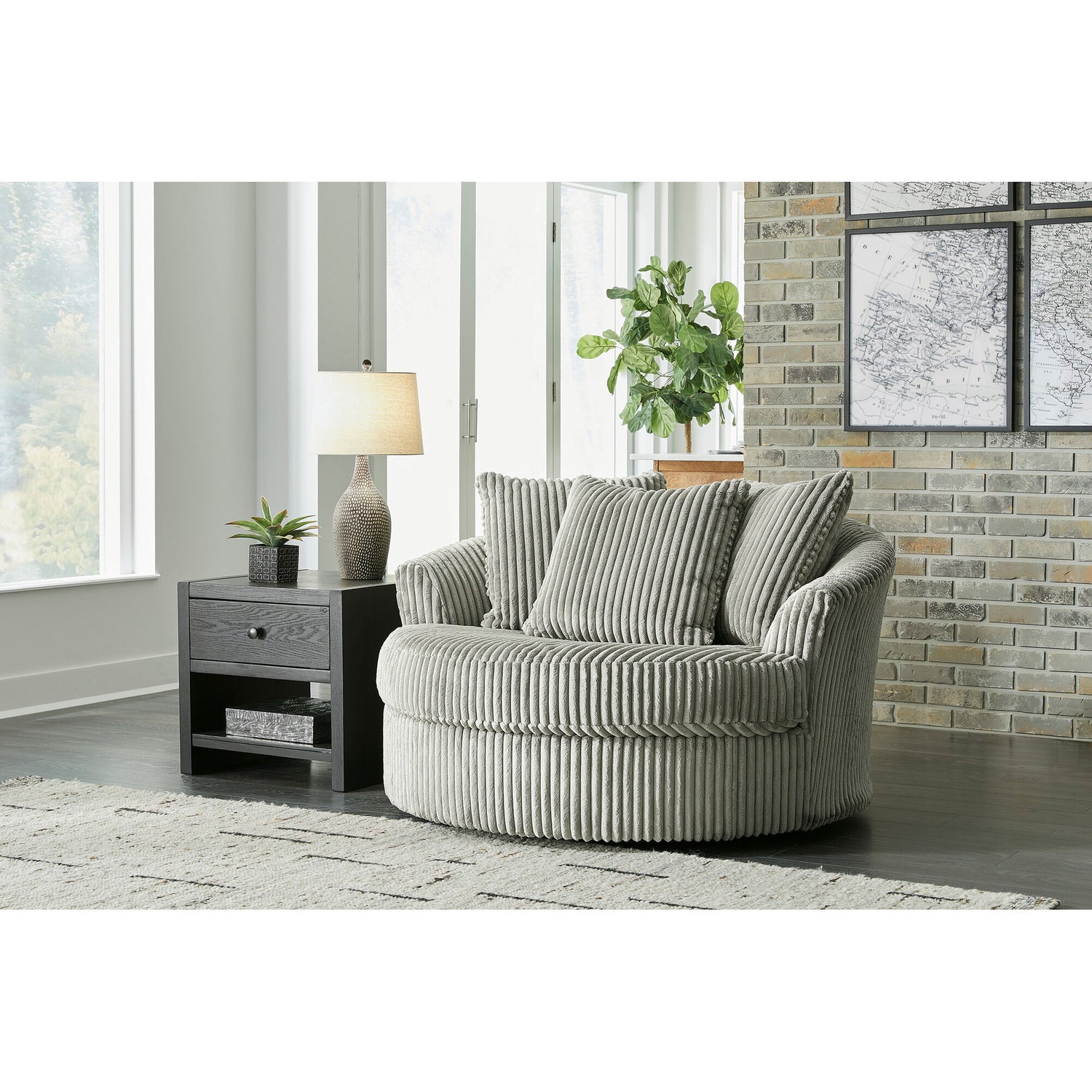 Lindyn Accent Chair - QK1088040_ASHL_LF1_RM