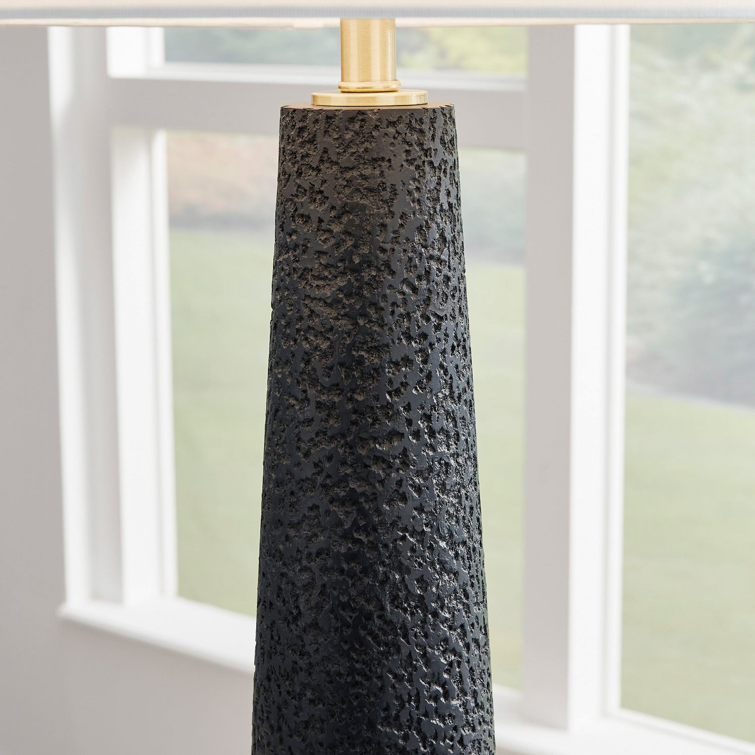 Hallburg Floor Lamp - QK1088103_ASHL_SW1_SW
