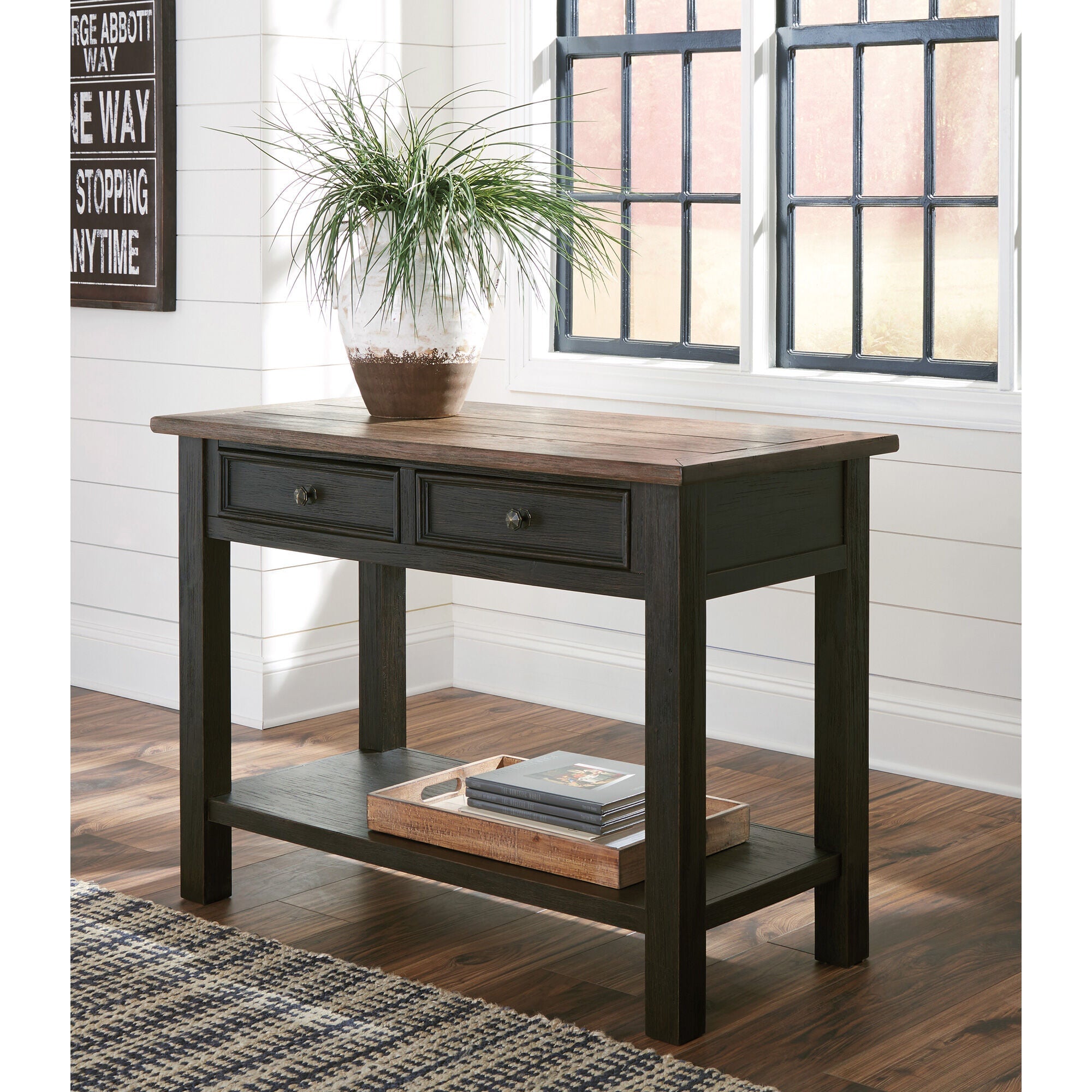 Tyler Creek Console Table – Slumberland