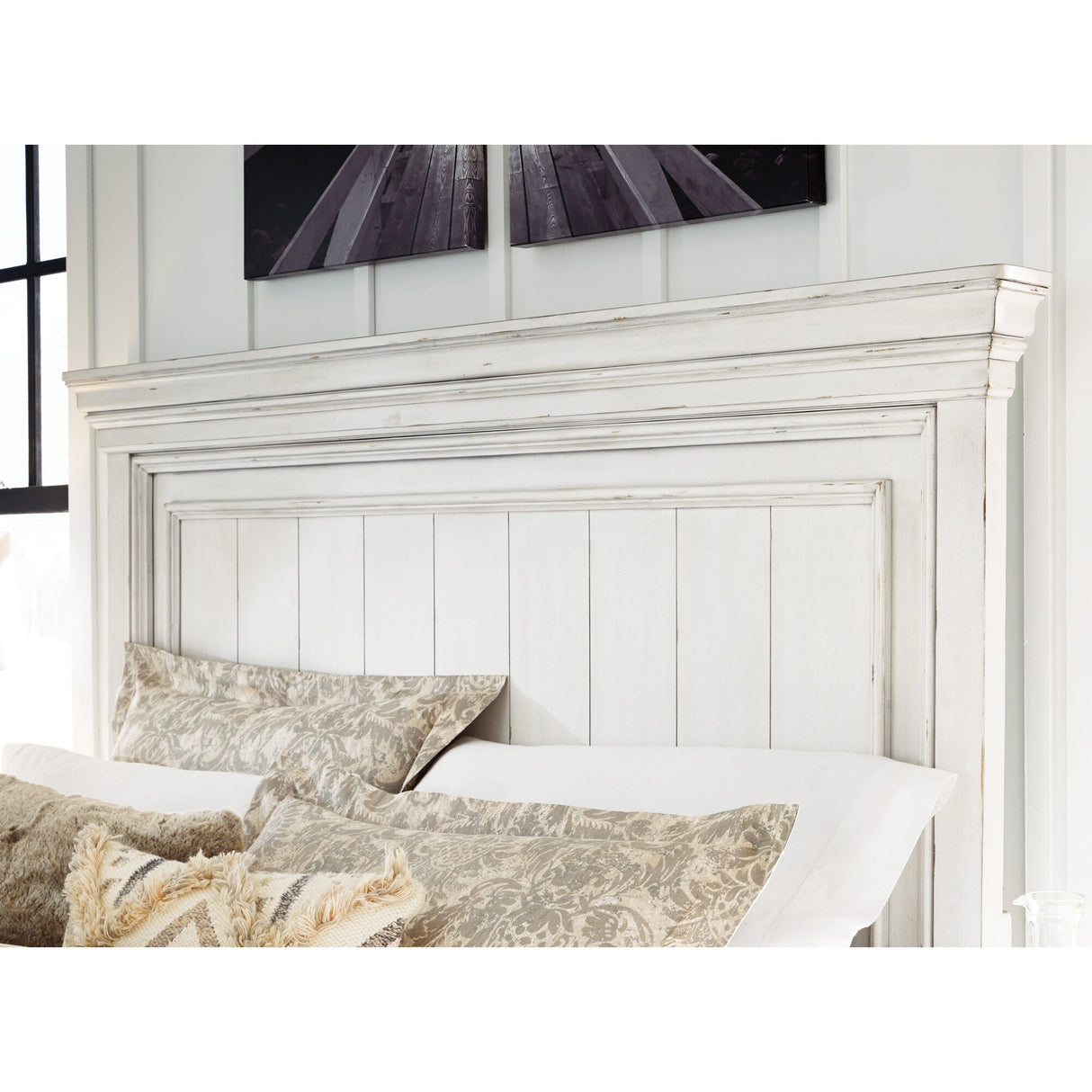 Kanwyn Storage Panel Bed