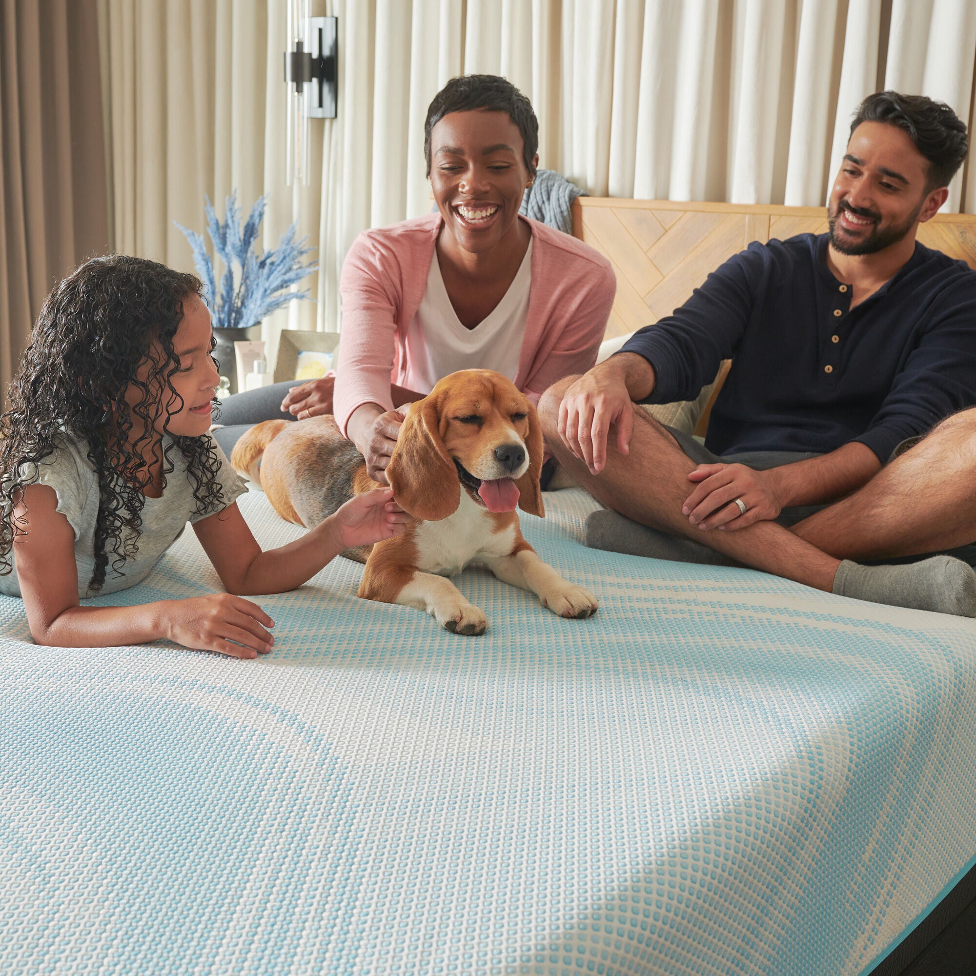 Tempur-Pedic TEMPUR-Luxe Breeze 2 Medium Hybrid Mattress – Slumberland