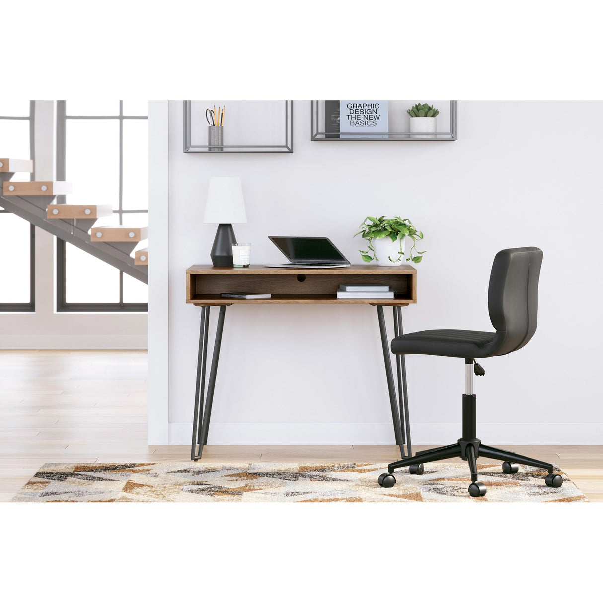 Strumford Desk