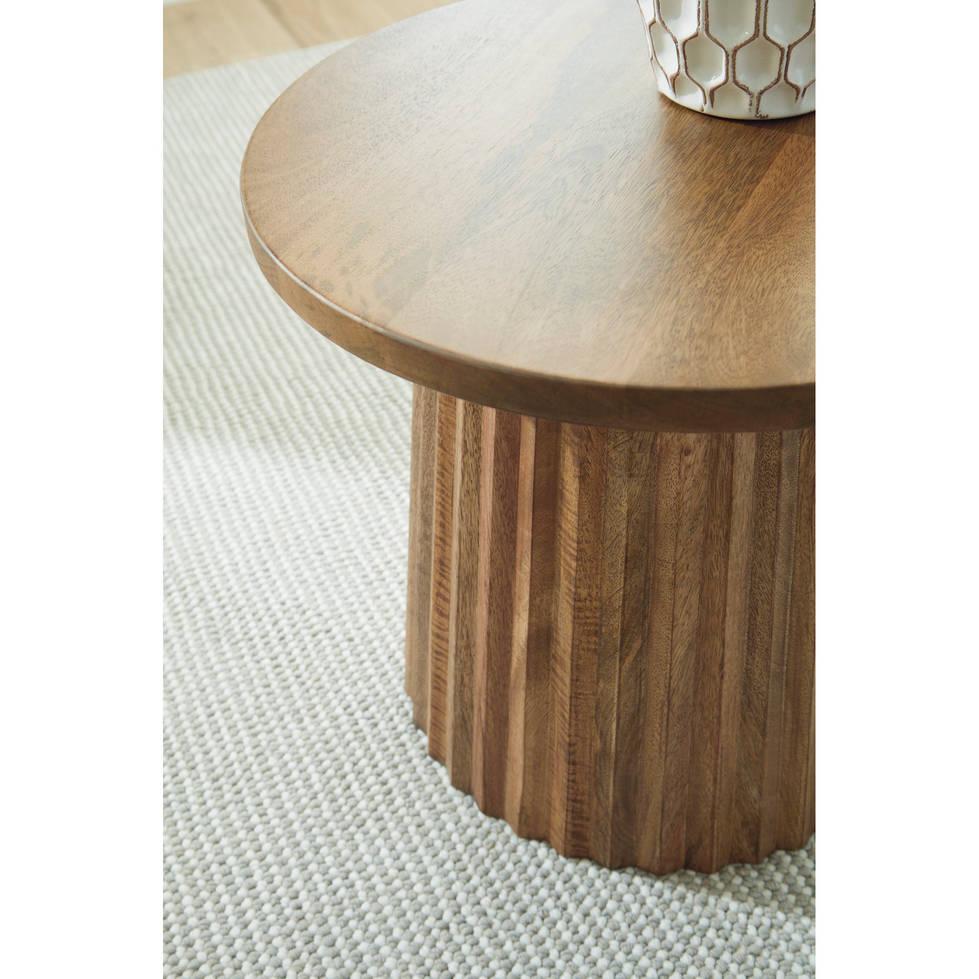 Ceilby Accent Side Table - Thumbnail 4