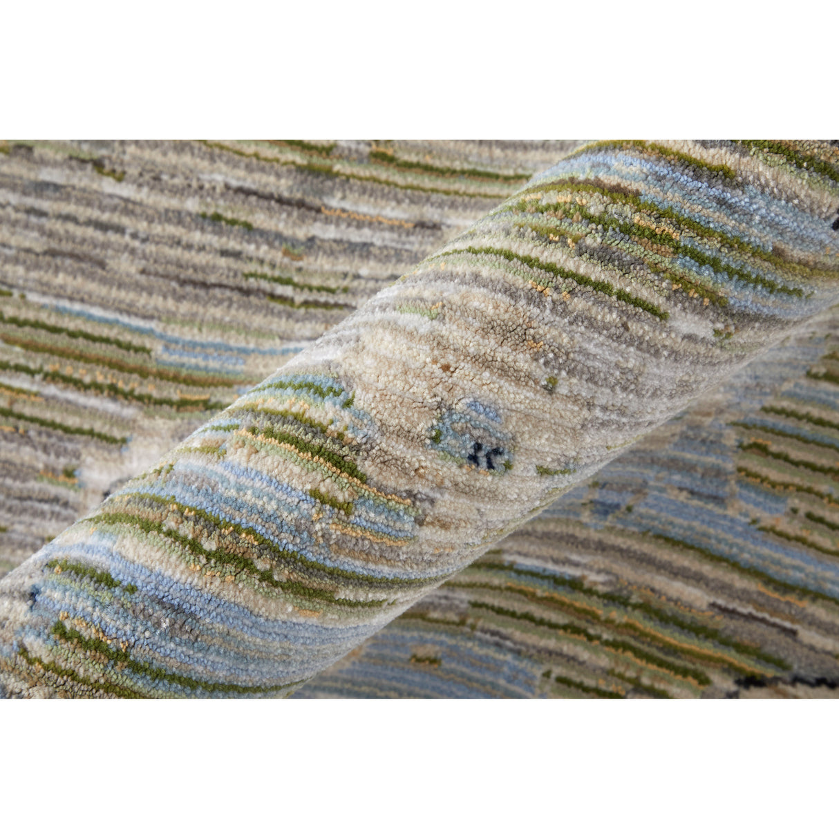 Detail image of Melrose Green 8x10 Rug with overlay of product dimensions