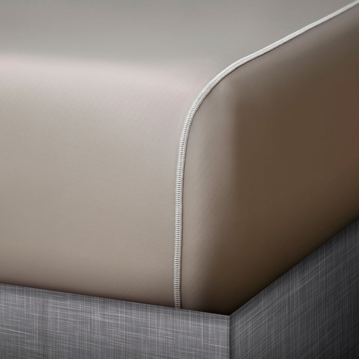 Midnight Label Sheet Set - QK1089194_SHEE_IS2_OL