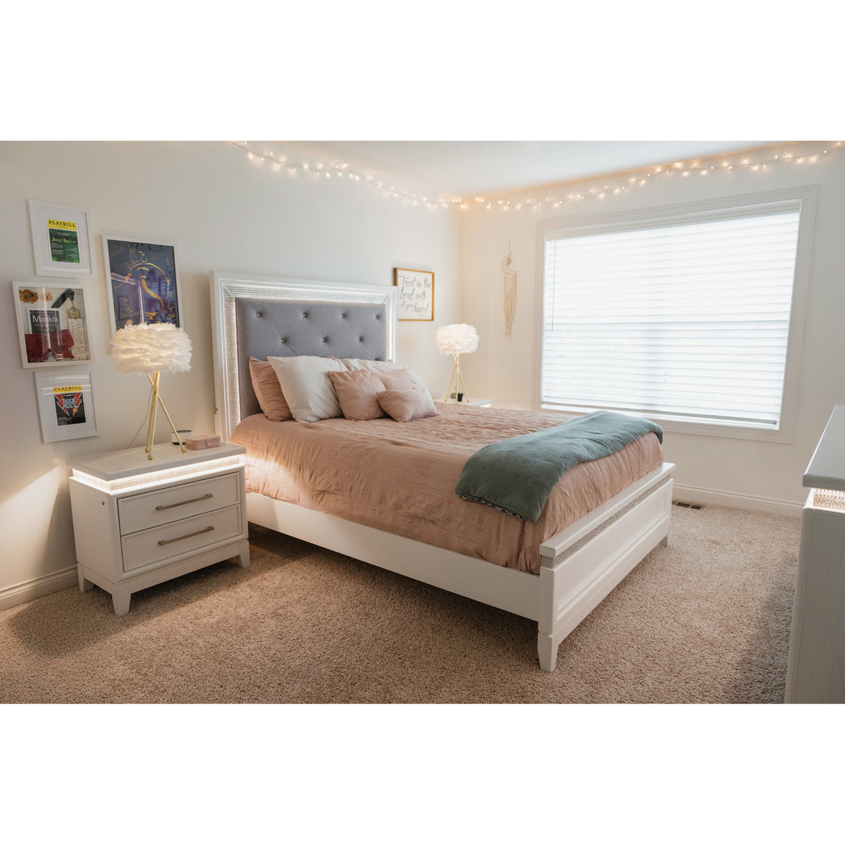Room setting 9 featuring Harlow Pearl White Queen Upholstered Lighted Bed