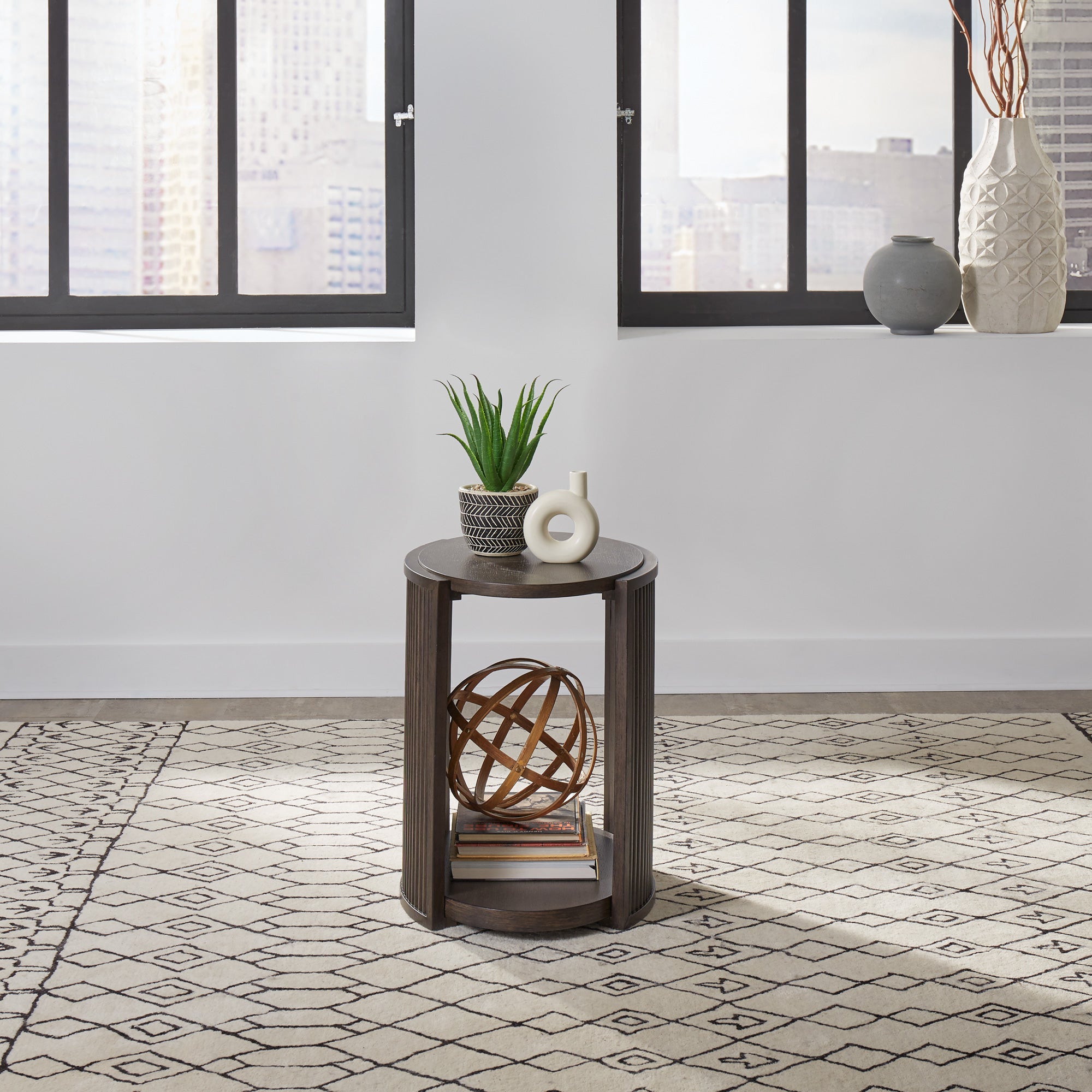 Liberty Furniture City View Chairside Table - Thumbnail 2