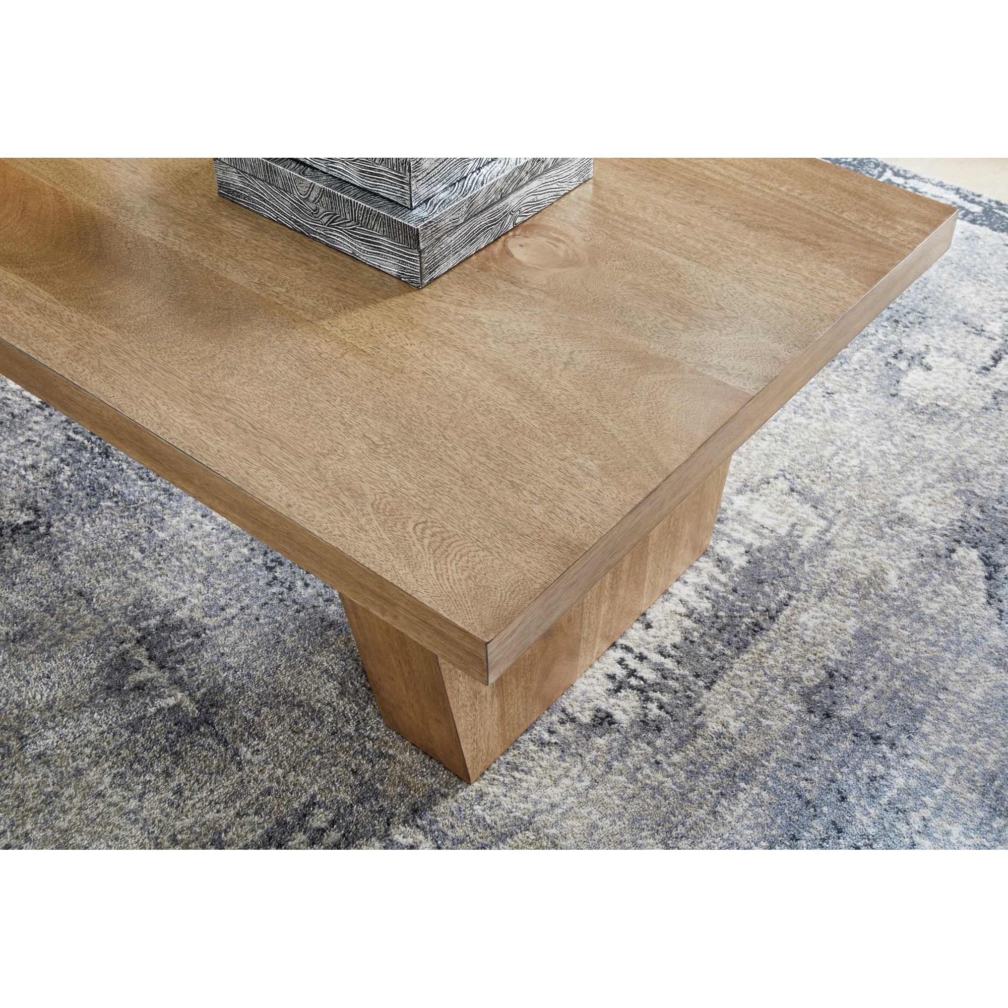 Kristiland Coffee Table – Slumberland