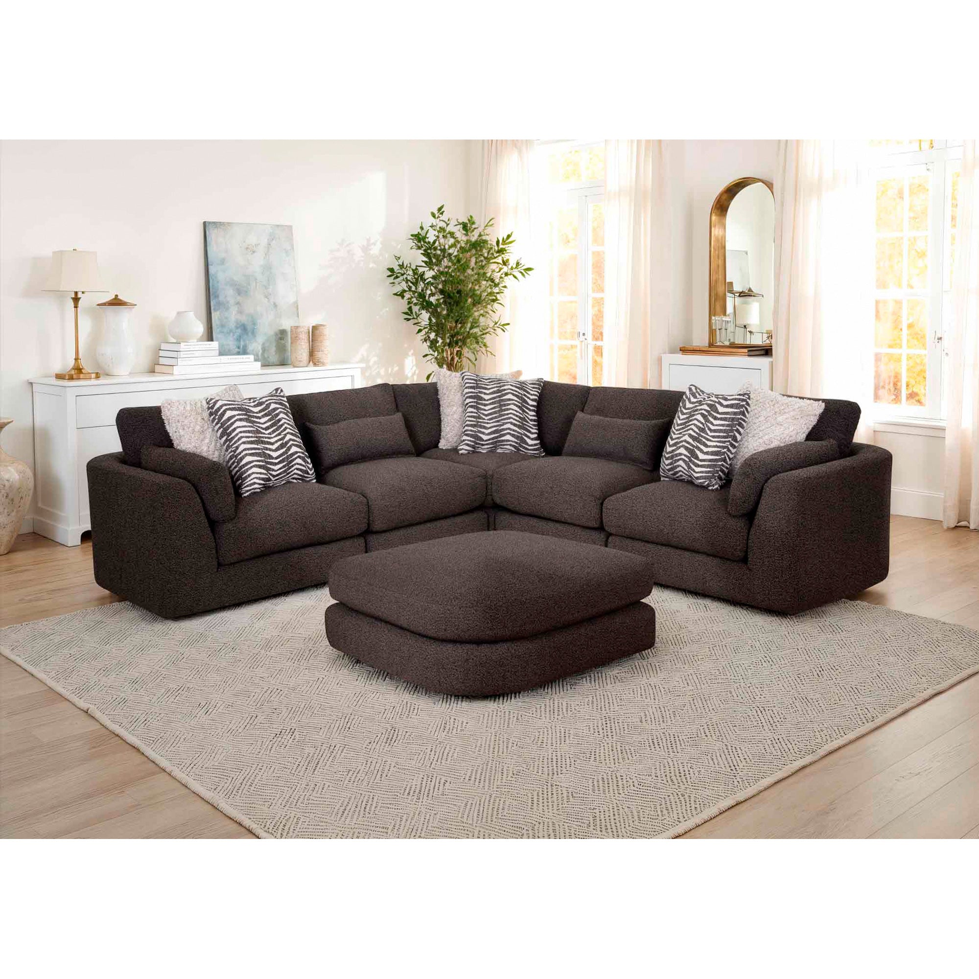 Hadlyn Curved Ottoman - Thumbnail 3